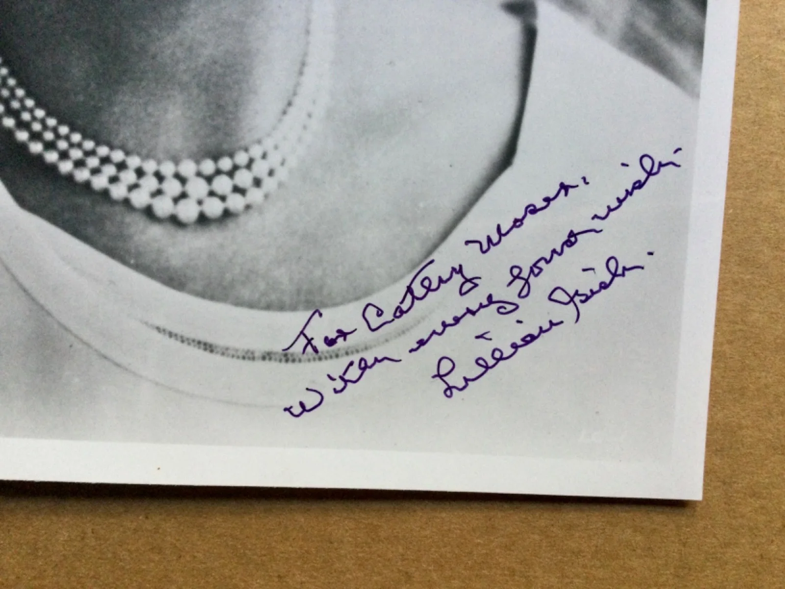 Lillian Gish, Bonita Granville, Celeste Holm, Helen Hayes — Lot of 4 deceased actresses signed 8x10 photos - Gish, Granville, Holm, & Hayes., изображение 3