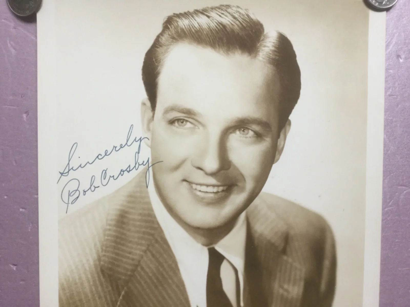 Gorgeous Vintage Glossy Signed in fountain pen Autographed photo of BOB CROSBY., изображение 2