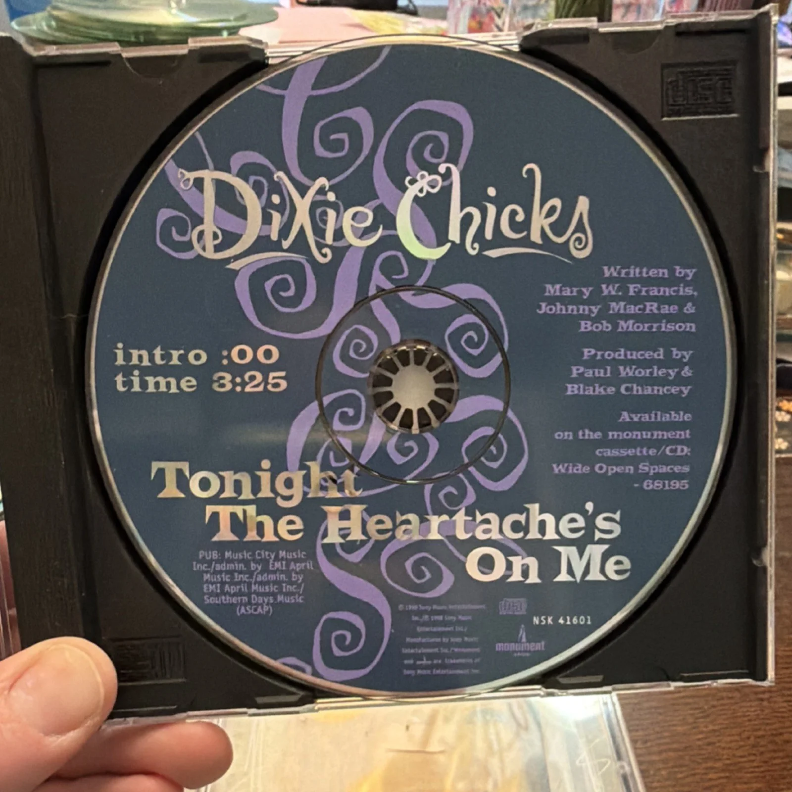 Dixie Chicks Tonight The Heartache's On Me CD Signed by Band Members, image 3