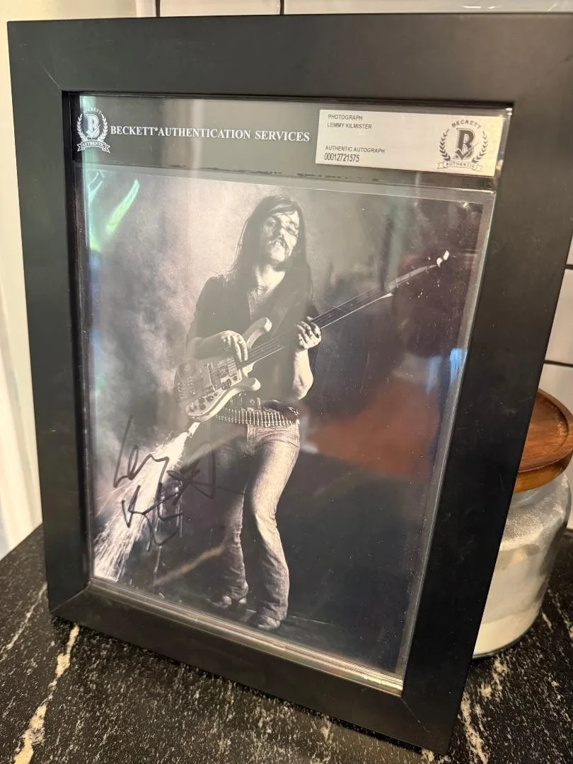 LEMMY KILMISTER - MOTORHEAD - Autographed Signed 8 x 10 PHOTO w/COA from Beckett, изображение 2