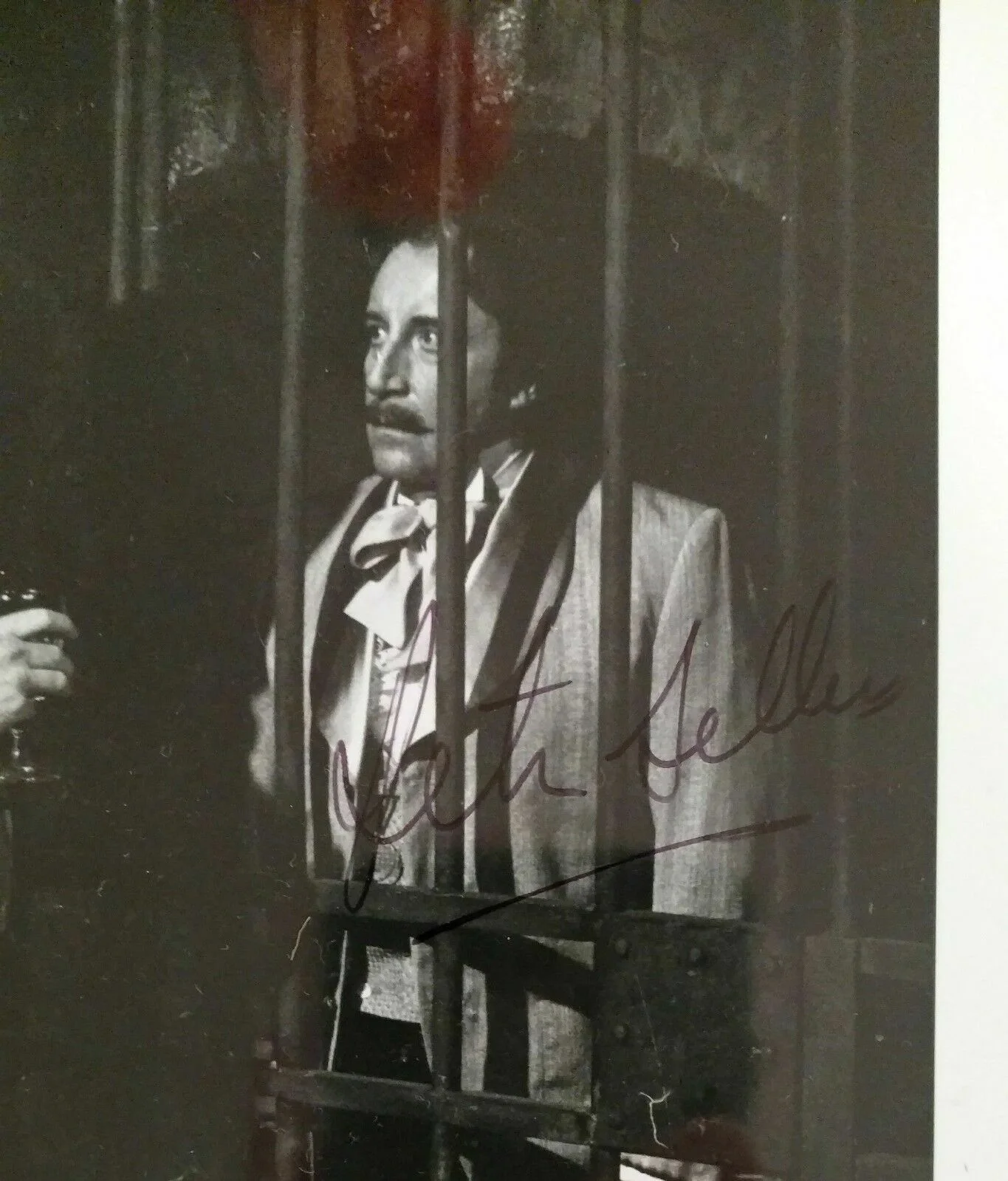 PETER SELLERS — Peter Sellers Psa Dna Hand Signed 8x10 Photo Original Autograph, изображение 2