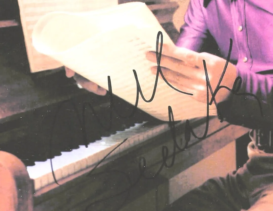 Neil Sedaka — NEIL SEDAKA SIGNED 8x10 with COA...“Oh! Carol” "Breaking Up Is Hard to Do", image 2