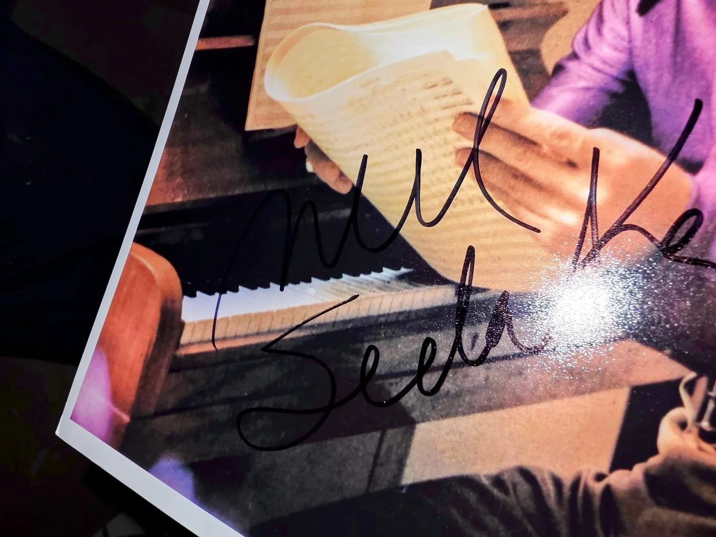 Neil Sedaka — NEIL SEDAKA SIGNED 8x10 with COA...“Oh! Carol” "Breaking Up Is Hard to Do", image 3