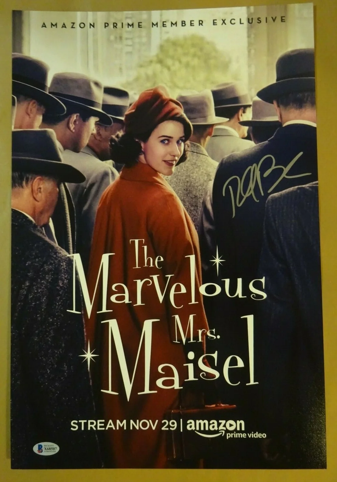 Jennifer Morrison — Signed RACHEL BROSNAHAN THE MARVELOUS MRS. MAISEL 12"x18" Photo BECKETT BAS COA, изображение 2