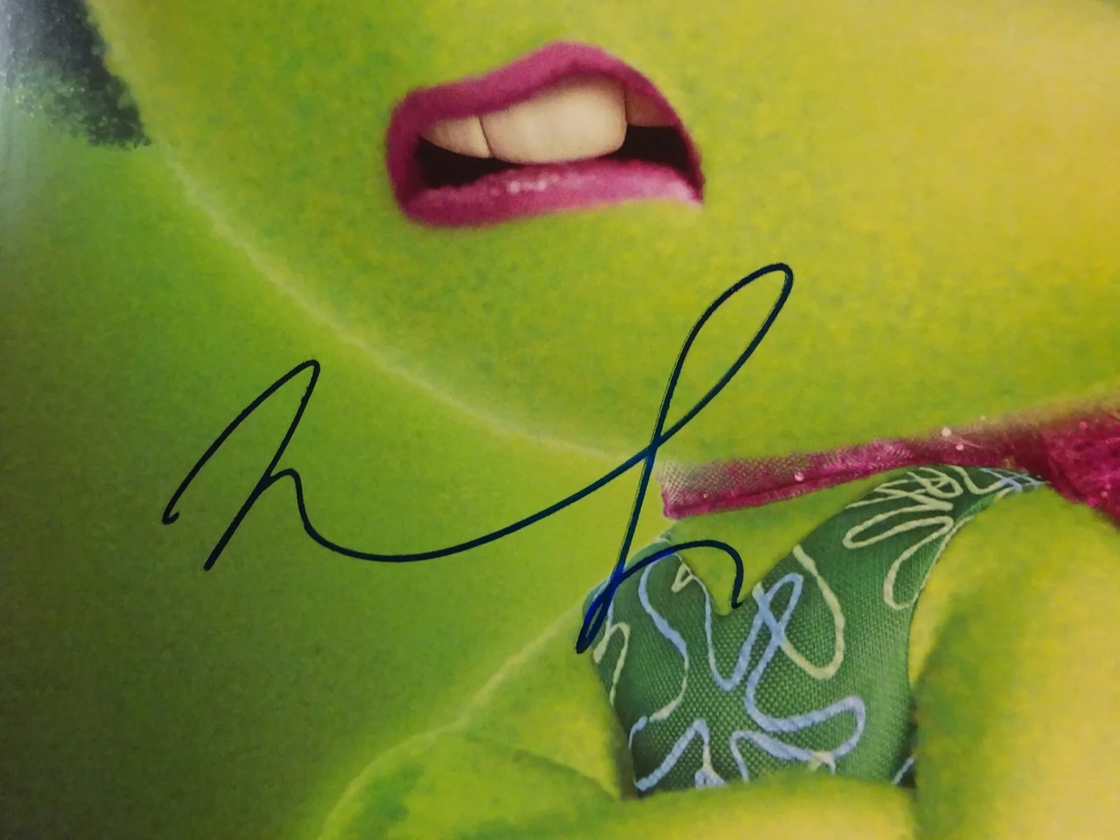 Mindy Kaling — Signed MINDY KALING Autographed INSIDE OUT DISGUST 11"x17" Photo BECKETT BAS COA, image 3