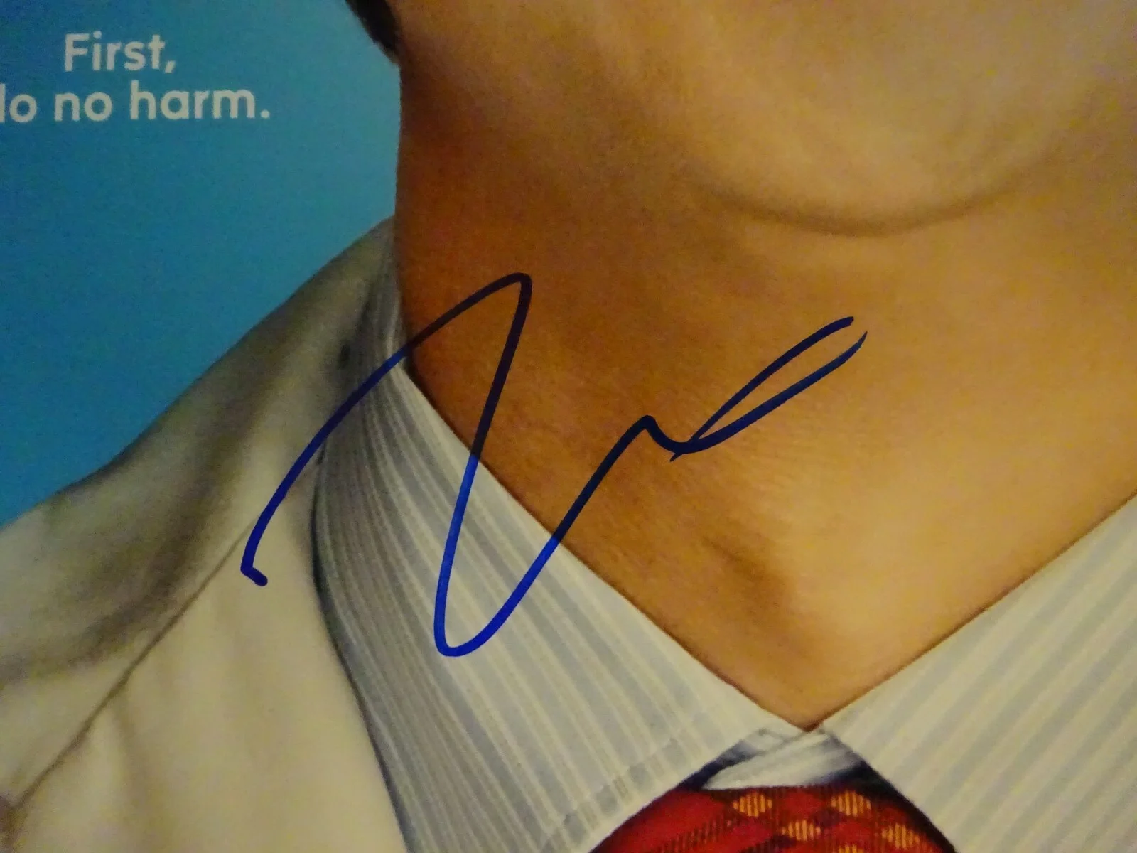 Ken Jeong — Signed KEN JEONG Autographed Dr. Ken ABC 12"x18" Photo JSA COA, изображение 3