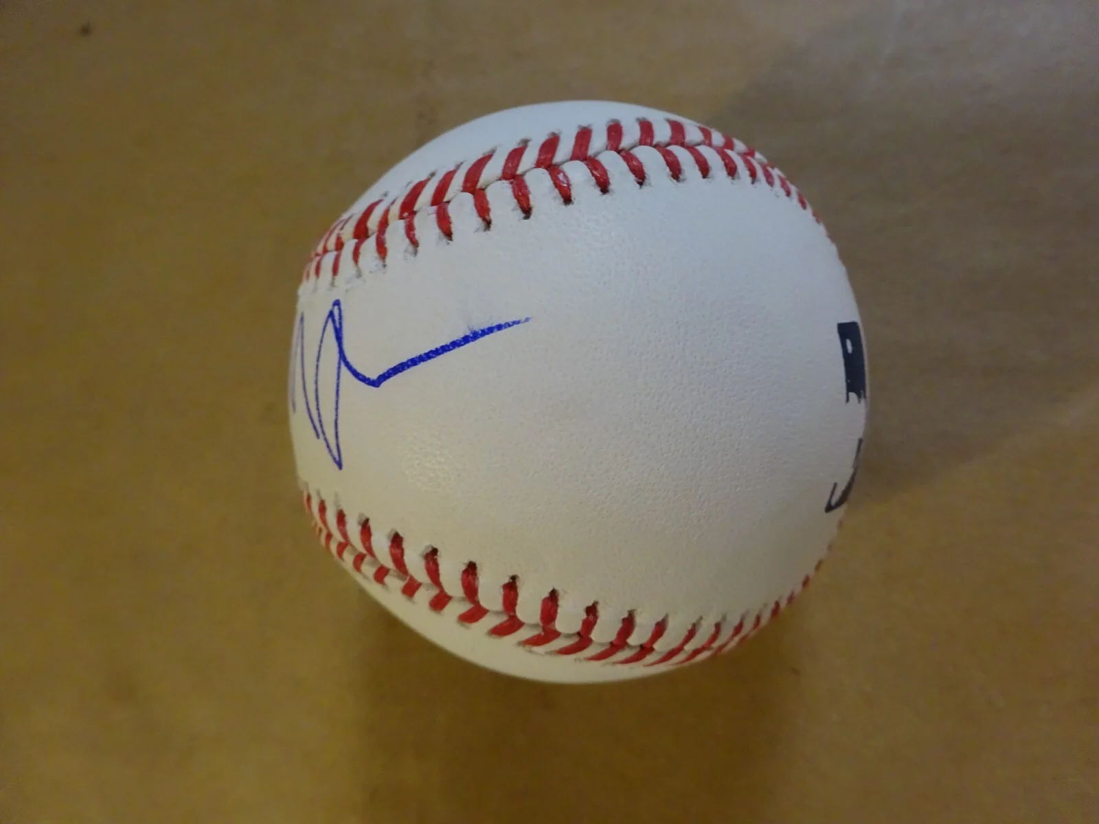 Mark Ruffalo — Signed Mark Ruffalo Autographed Baseball Beckett BAS COA Hulk Marvel, image 5