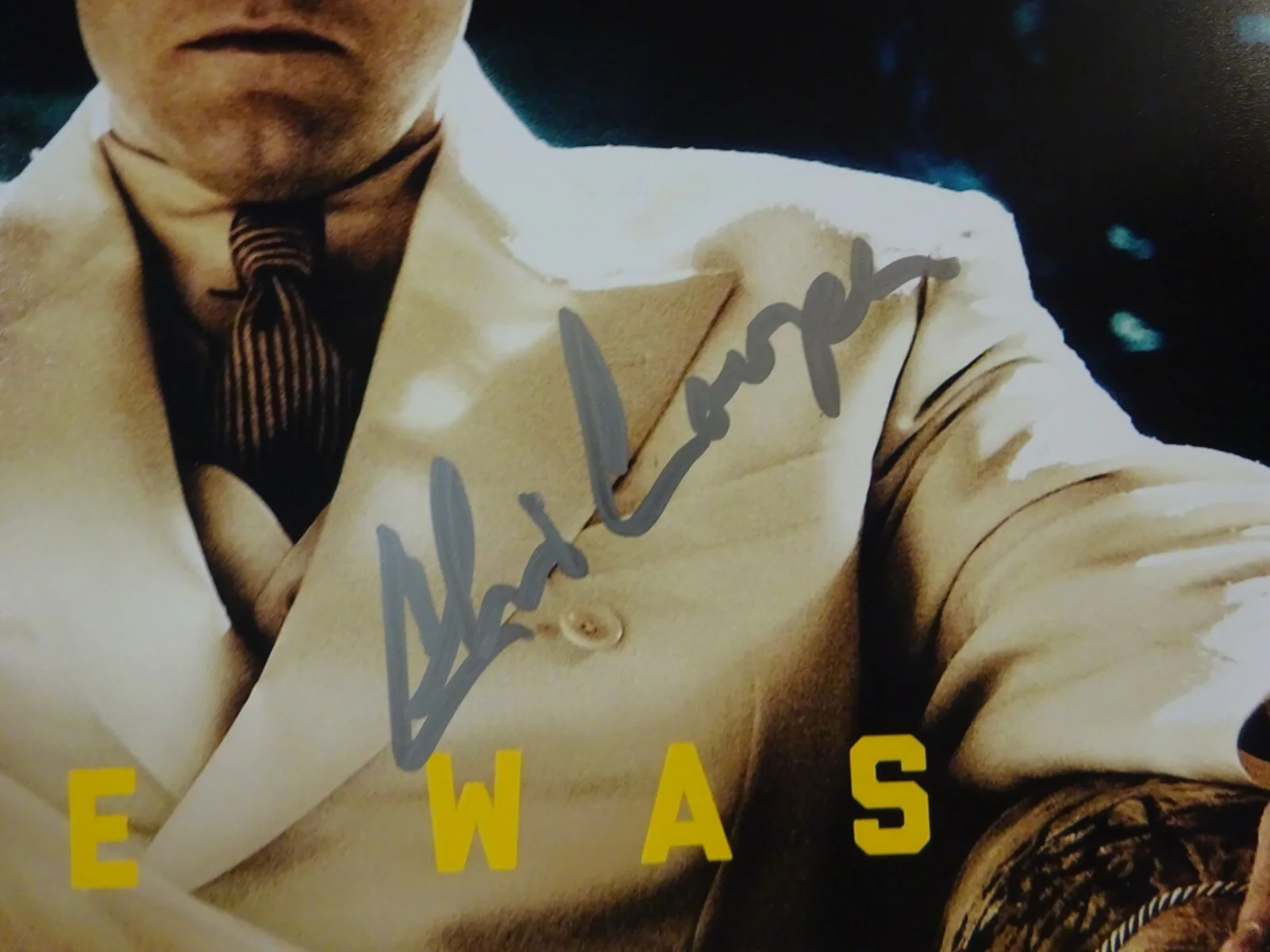 Chris Cooper, Chris Messina, Sienna Miller — Signed LIVE BY NIGHT Autographed By 3 12x18 Photo Cooper Miller BECKETT COA LOA, изображение 3