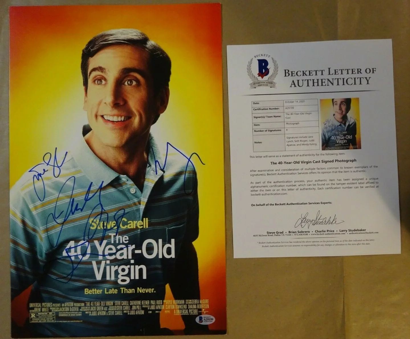 Mindy Kaling, Jane Lynch, Judd Apatow, Seth Rogen — Signed 40 YEAR OLD VIRGIN Autographed By 4 11x17 Photo LYNCH ROGEN BECKETT COA