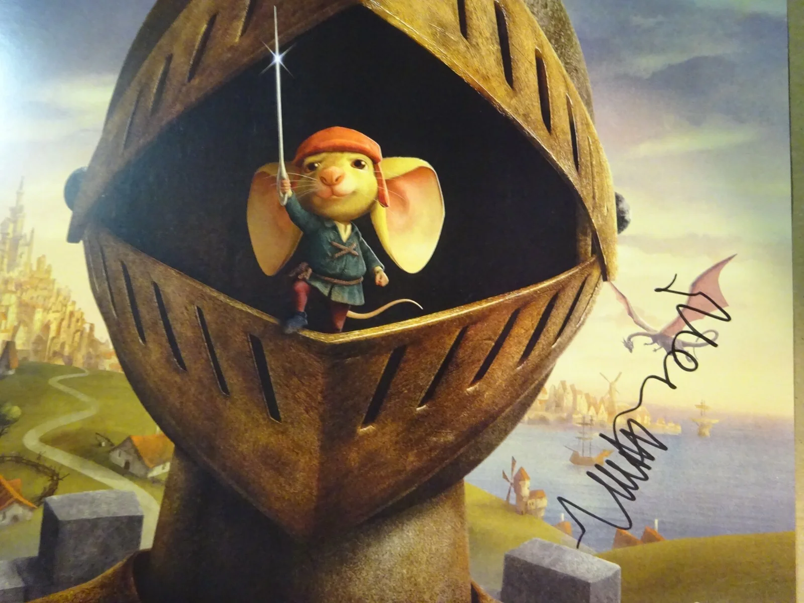 Matthew Broderick — Signed MATTHEW BRODERICK - The Tale Of Despereaux 11"x17" Photo BECKETT BAS COA, изображение 3