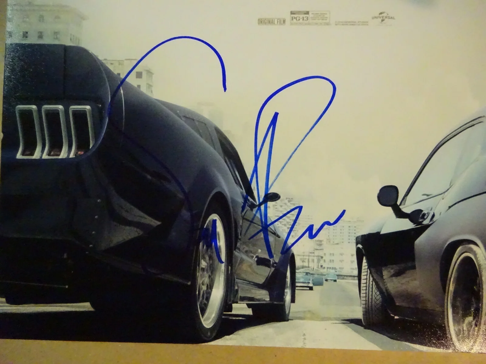 Scott Eastwood — Signed SCOTT EASTWOOD Autographed Fate Of The Furious 12"x18" Photo BECKETT COA, изображение 3