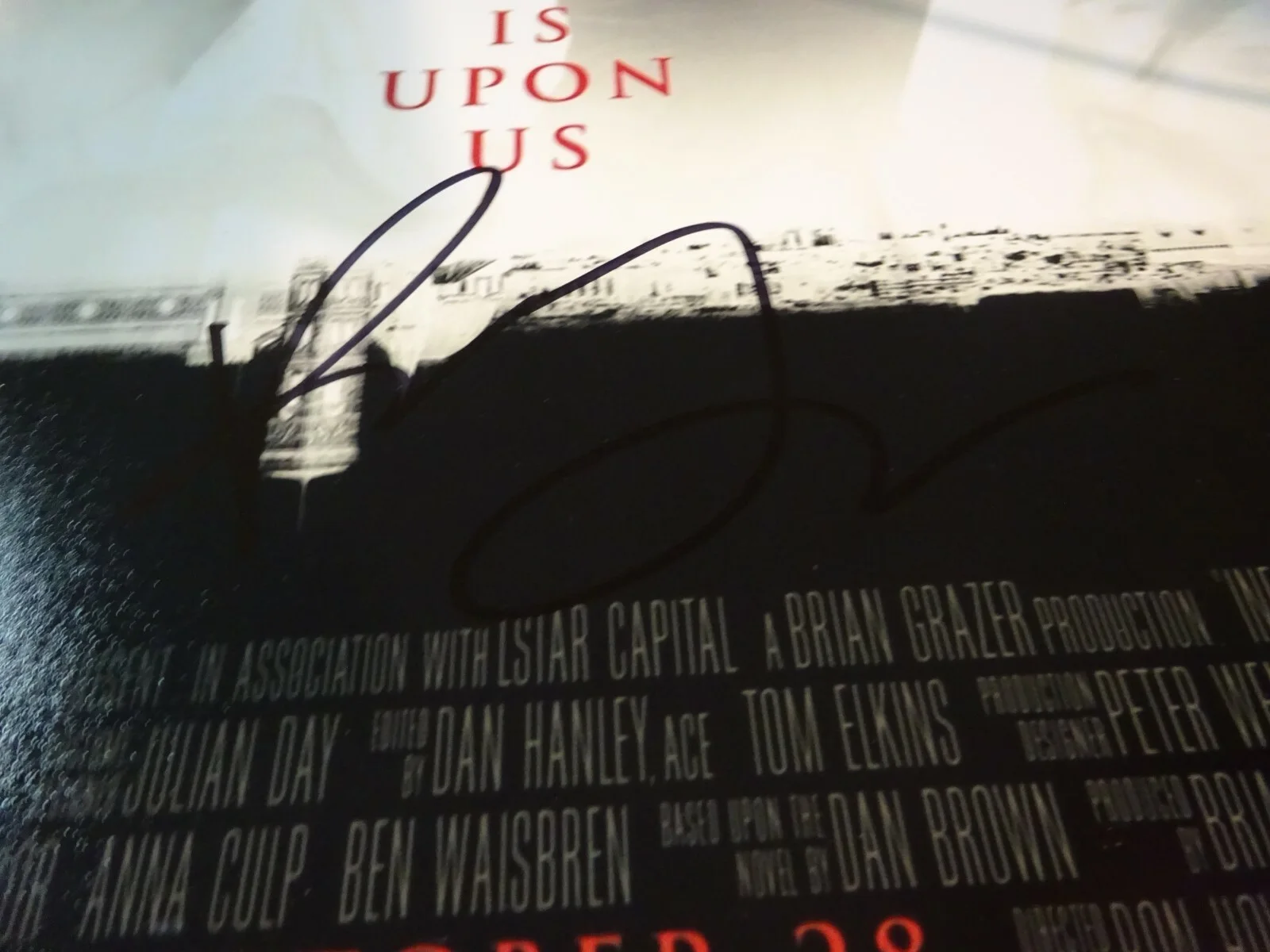 Felicity Jones — Signed FELICITY JONES Autographed INFERNO 12"x18" Photo BECKETT BAS COA, изображение 3