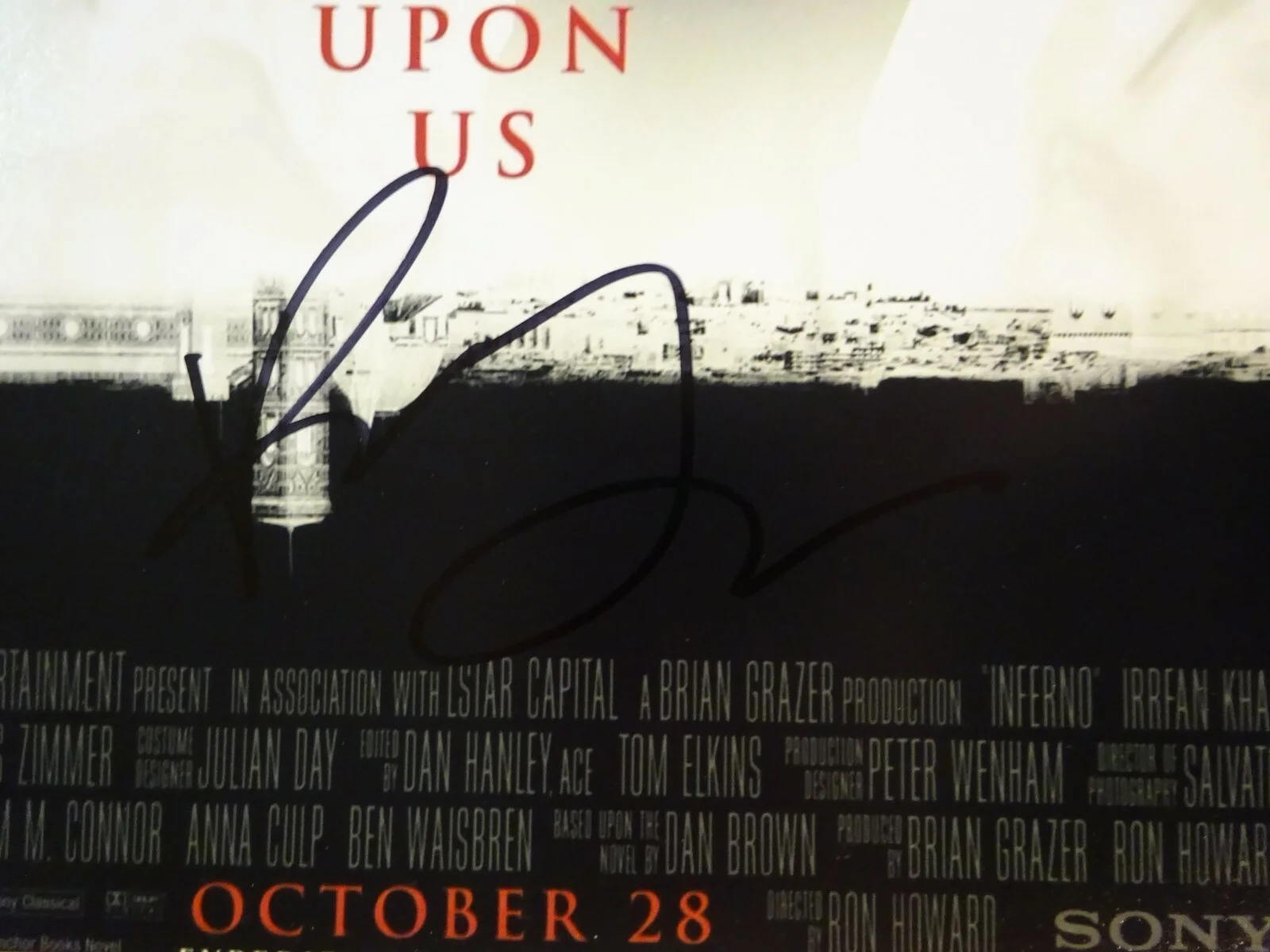 Felicity Jones — Signed FELICITY JONES Autographed INFERNO 12"x18" Photo BECKETT BAS COA, изображение 4
