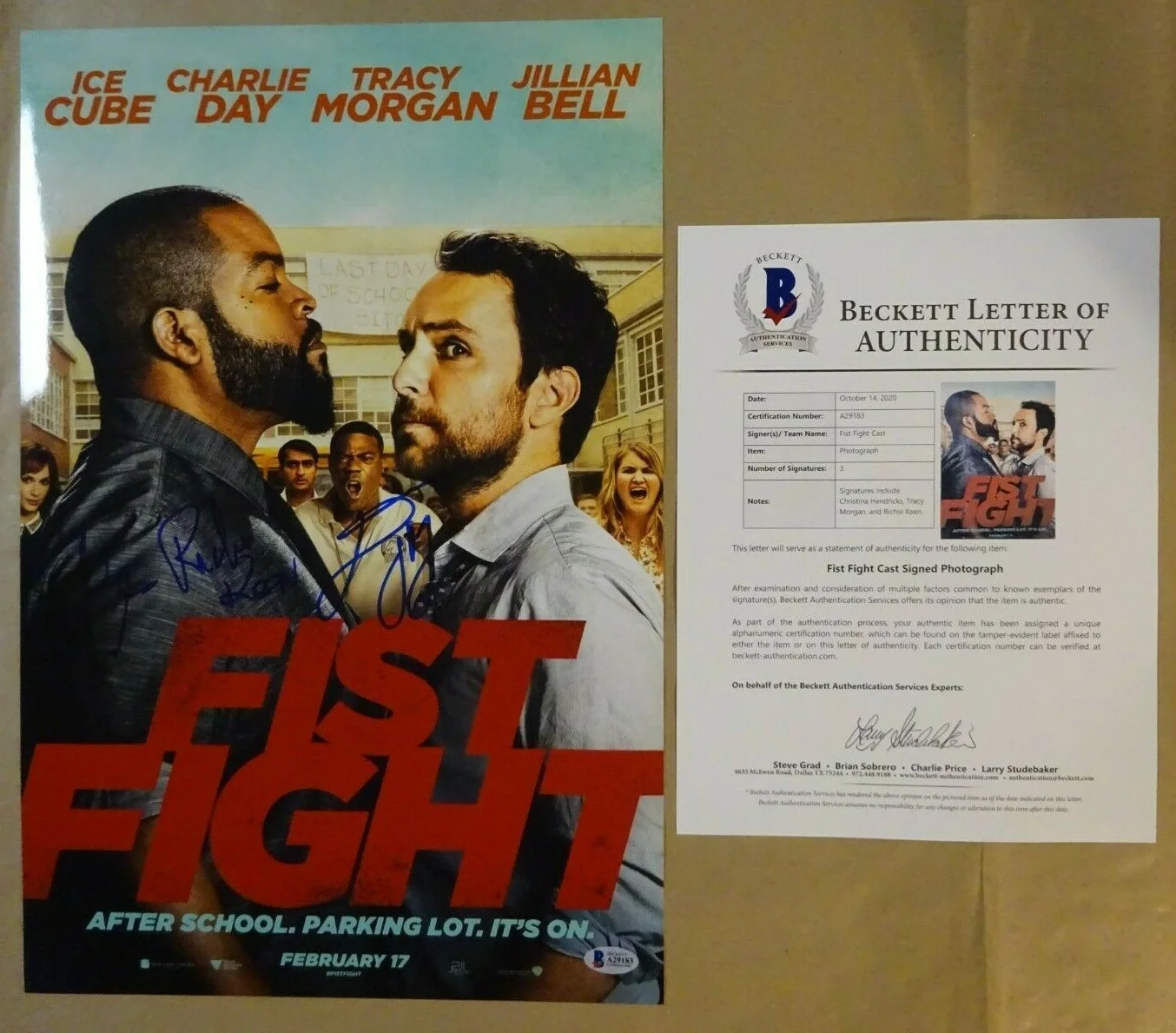 Tracy Morgan, Christina Hendricks, Richie Keen — Signed FIST FIGHT Autographed By 3 12"x18" Photo Hendricks Morgan ++ BECKETT COA