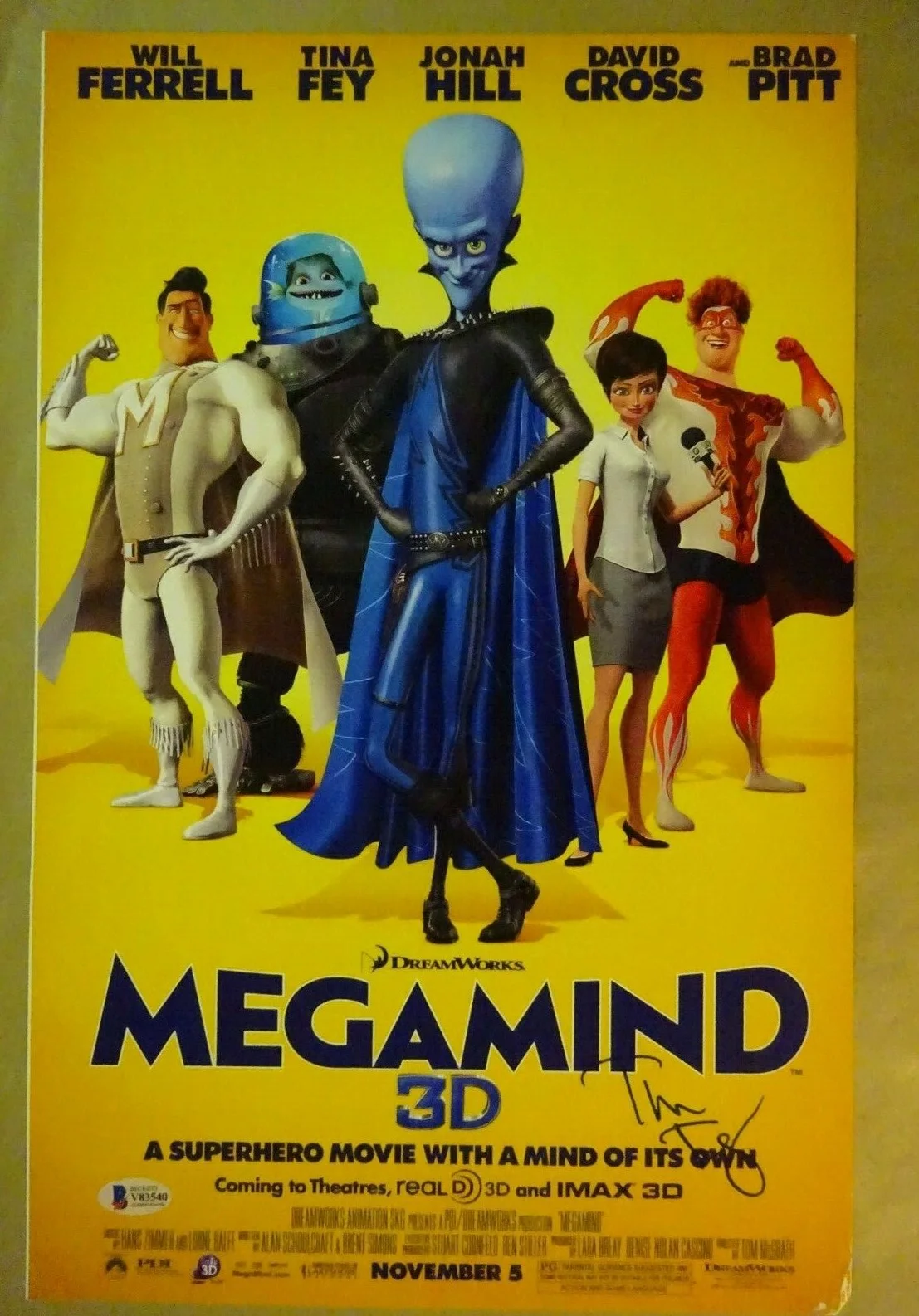 Tina Fey — Signed TINA FEY Autographed Megamind 11"x17" Photo BECKETT BAS COA, изображение 2