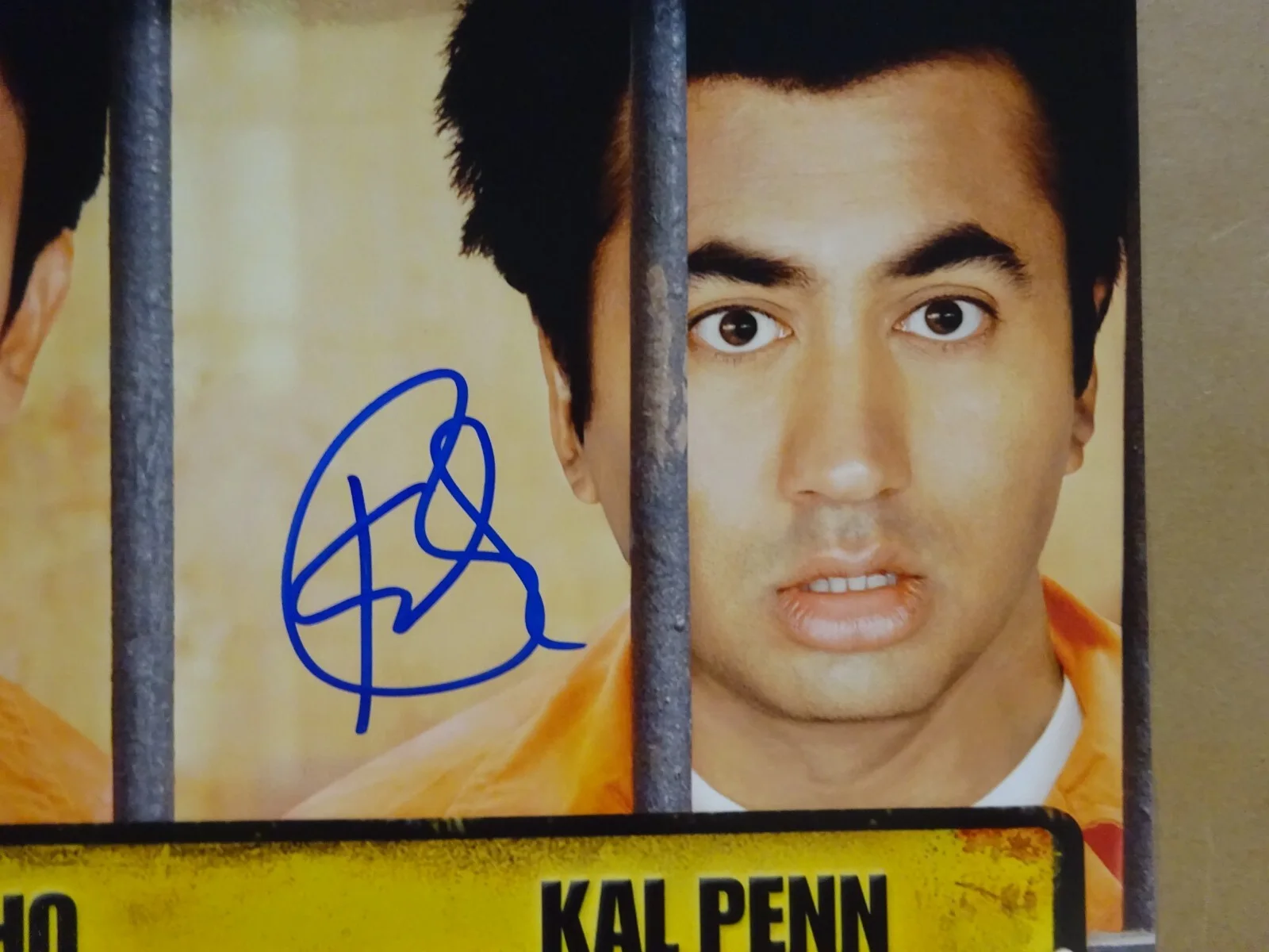 Kal Penn — Signed Kal Penn Autographed 11"x17" Harold & Kumar Guantanamo Bay Photo BAS COA, изображение 3