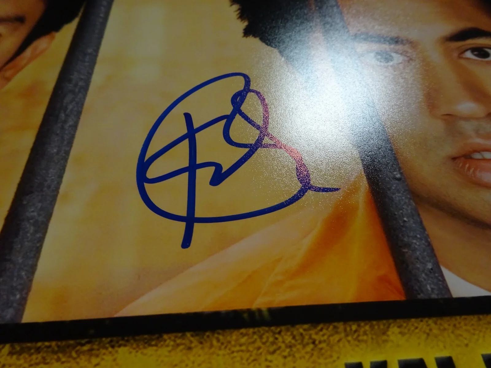 Kal Penn — Signed Kal Penn Autographed 11"x17" Harold & Kumar Guantanamo Bay Photo BAS COA, изображение 4