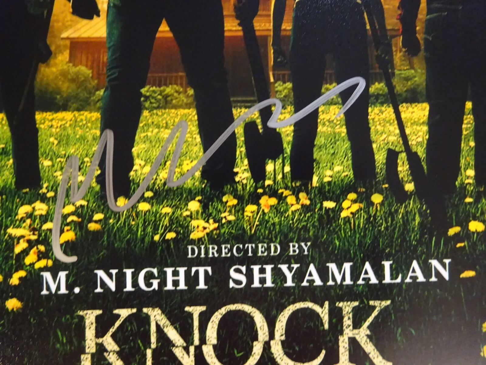 M Night Shyamalan — Signed M Night Shyamalan Autographed Knock At The Cabin 11x17 Photo Beckett COA, изображение 3