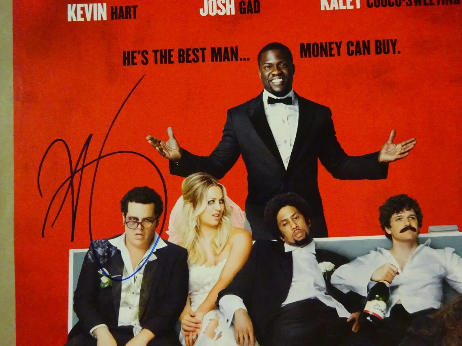 Kevin Hart — Signed KEVIN HART Autographed THE WEDDING RINGER 11"x17" Photo BECKETT BAS COA, изображение 3