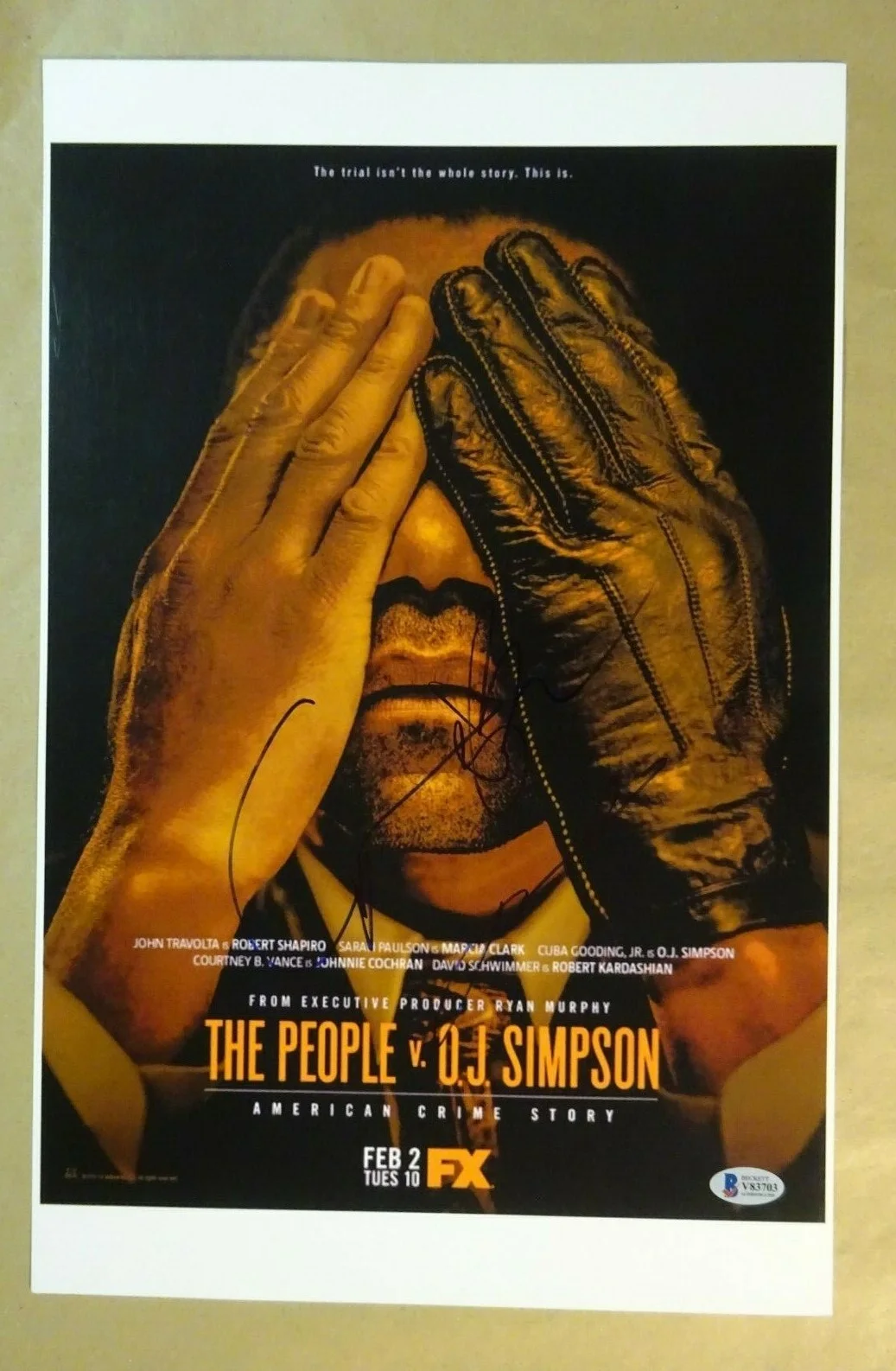 John Travolta, Courtney Vance — Signed JOHN TRAVOLTA COURTNEY VANCE The People V OJ Simpson 11x17 BECKETT COA, изображение 2