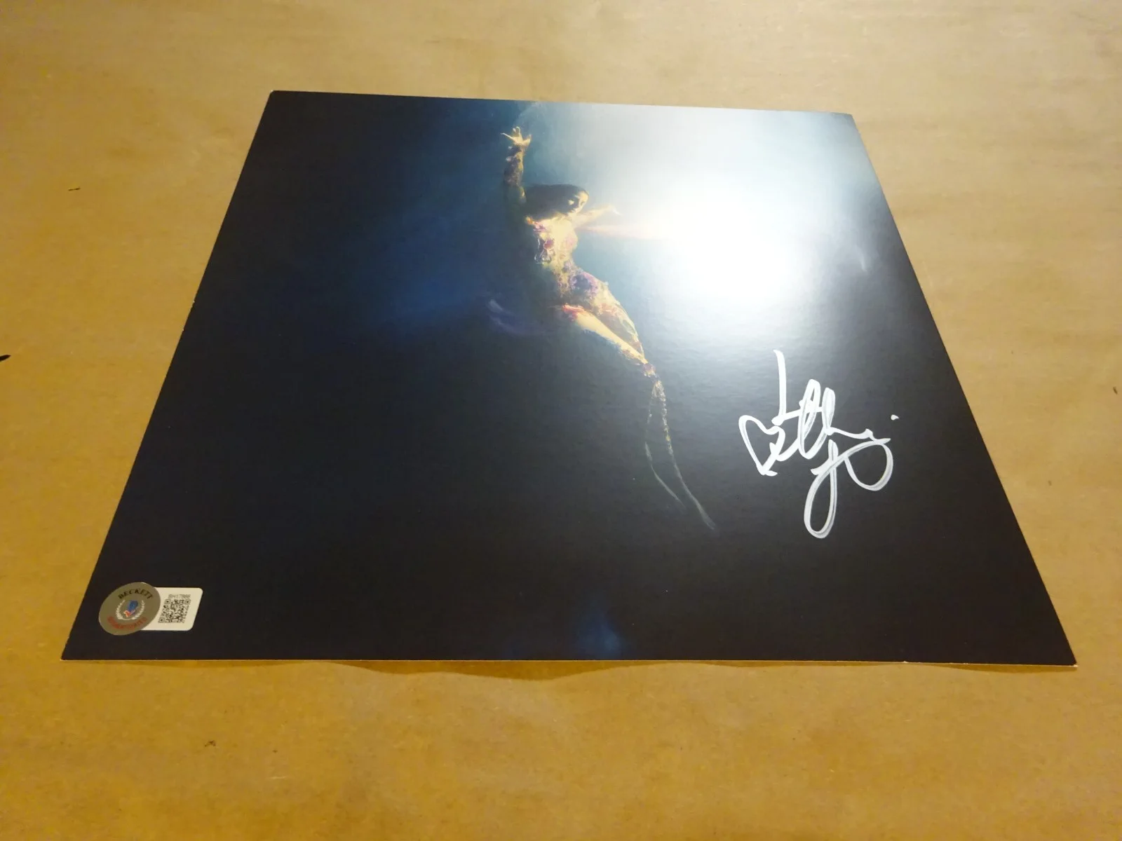 Signed Ellie Goulding Autographed Higher Than Heaven Album Insert Beckett COA, image 2
