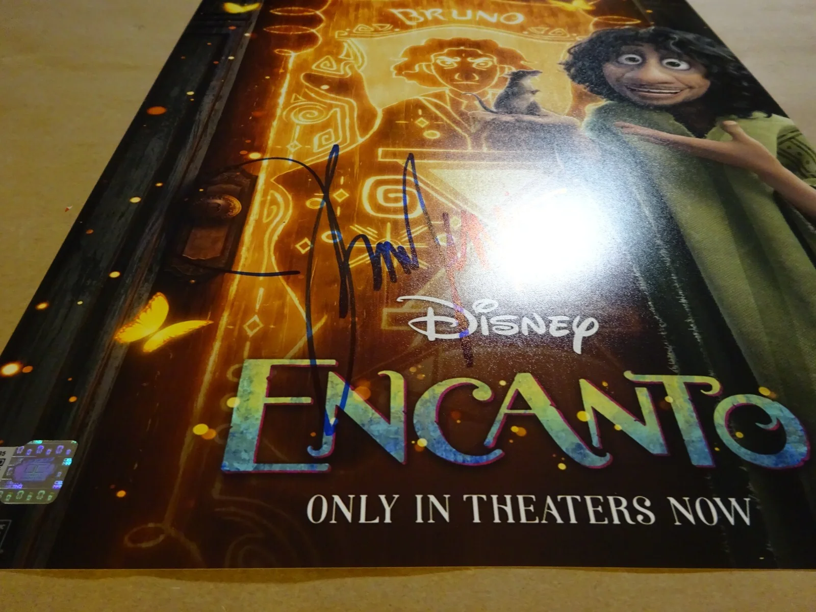 John Leguizamo — Autographed John Leguizamo Signed 11"x14" Photo Encanto Bruno OC Celebrity COA, изображение 4