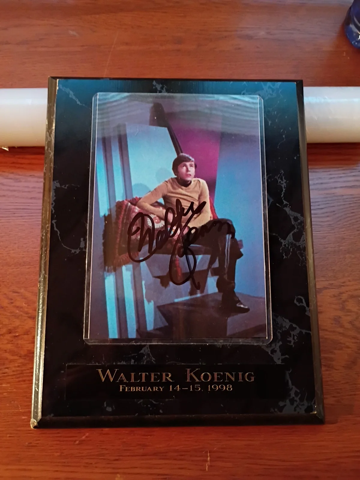 Walter Koenig — WALTER KOENIG SIGNED AUTOGRAPH 4x6 PHOTO On 9x7 Plaque CHEKOV STAR TREK TOS