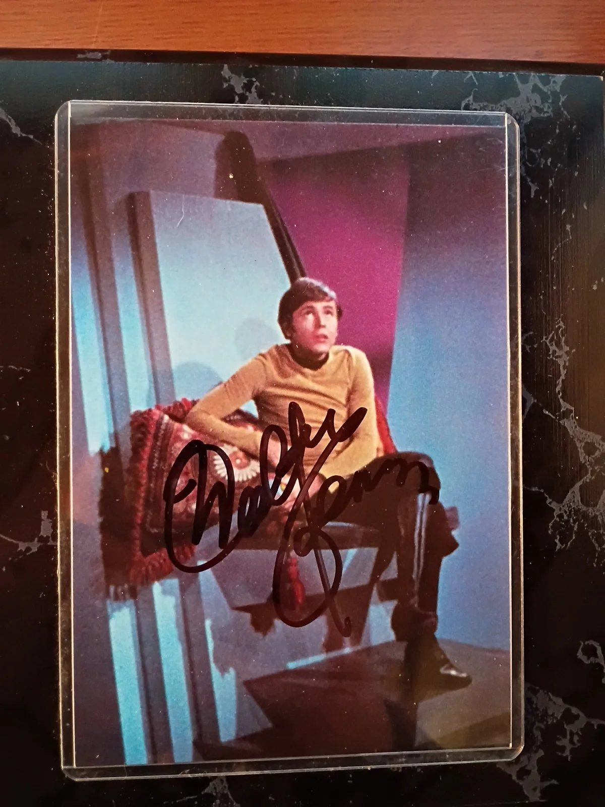 Walter Koenig — WALTER KOENIG SIGNED AUTOGRAPH 4x6 PHOTO On 9x7 Plaque CHEKOV STAR TREK TOS, изображение 2