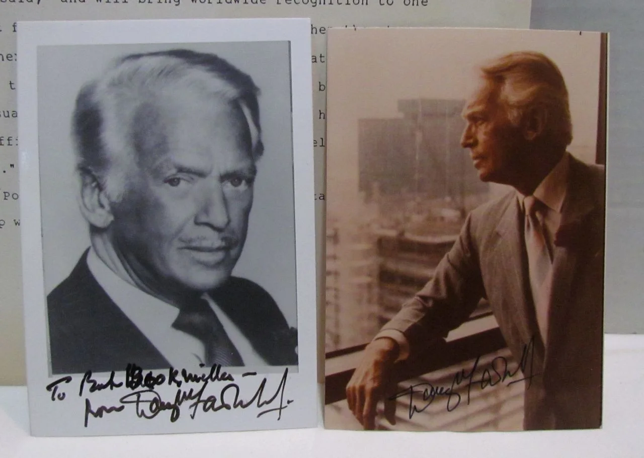 Douglas Fairbanks Jr — Douglas Fairbanks Jr Autographed Photos & Press Release for US Postage Stamp, изображение 2