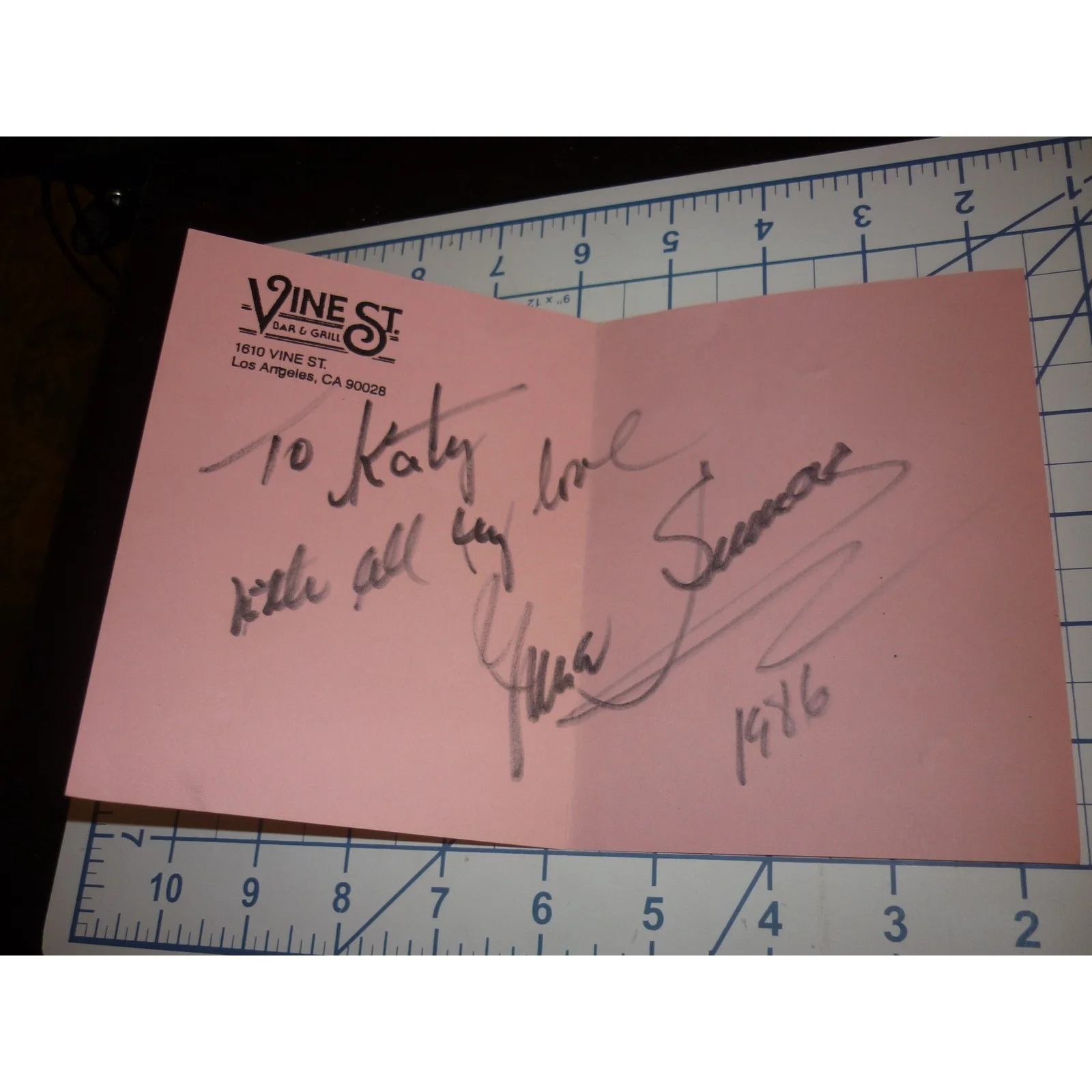 Yma Sumac SIGNED Autograph 1986 Vine St Bar & Grill Hollywood Exotica Ephemera, изображение 4