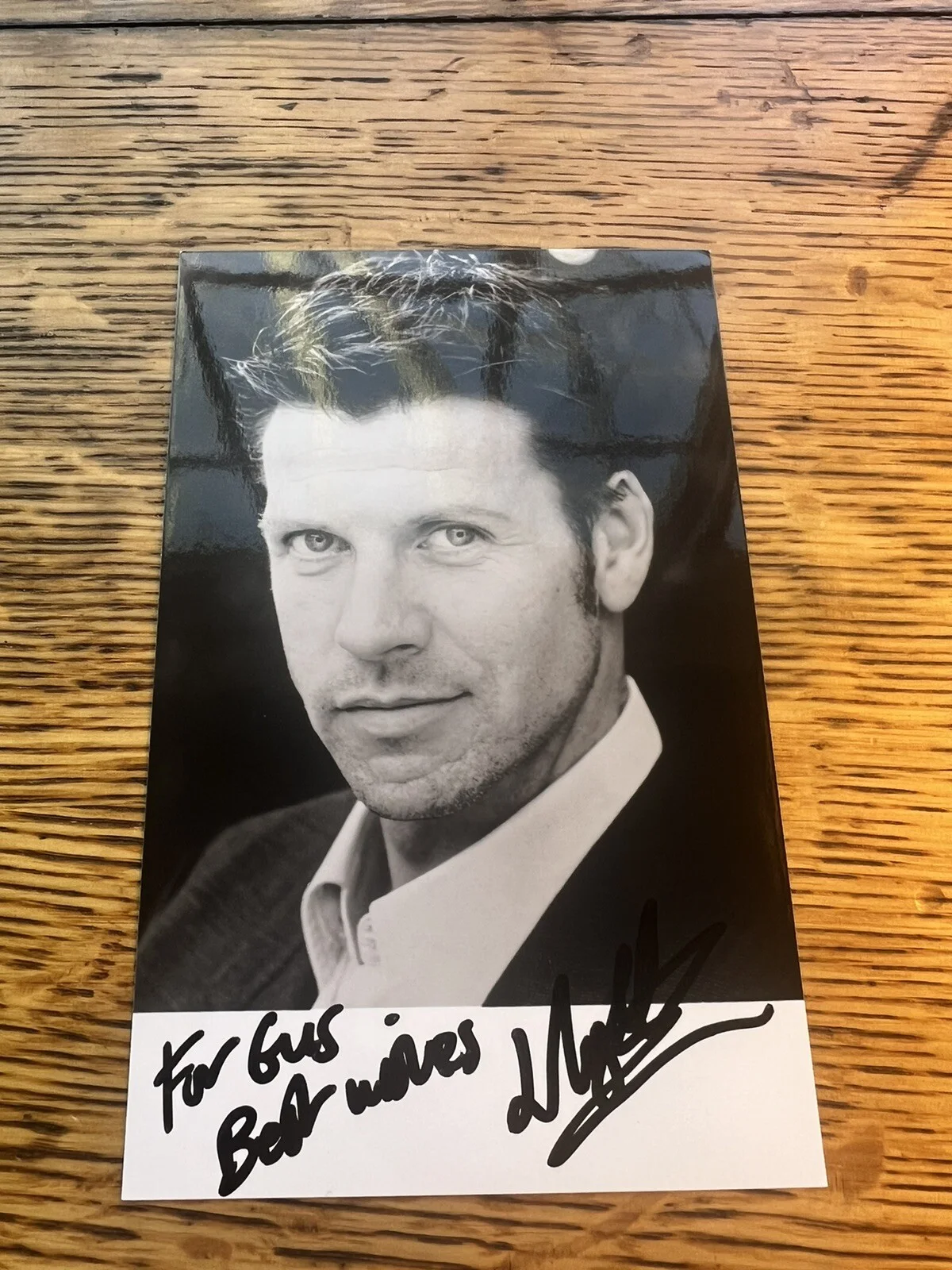 LLOYD OWEN - Signed Auto 3.5x5.5 Photo - Lord Of The Rings: Rings Of Power, изображение 2