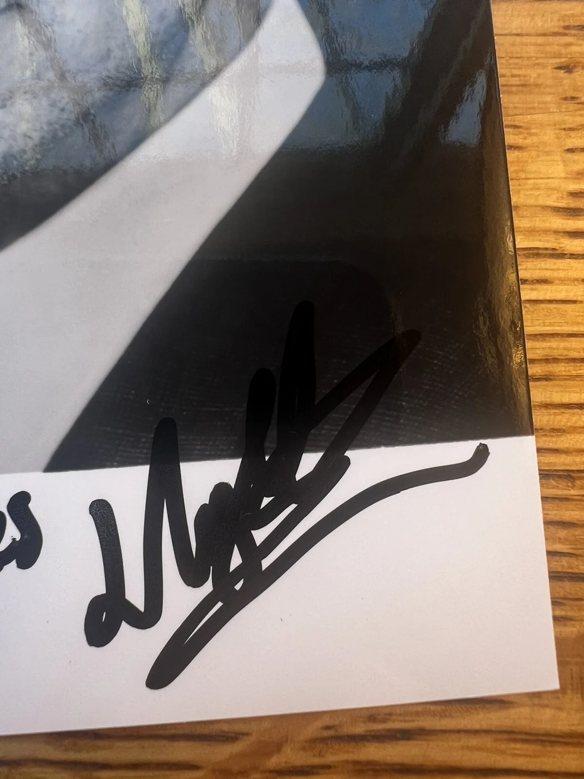 LLOYD OWEN - Signed Auto 3.5x5.5 Photo - Lord Of The Rings: Rings Of Power, изображение 4