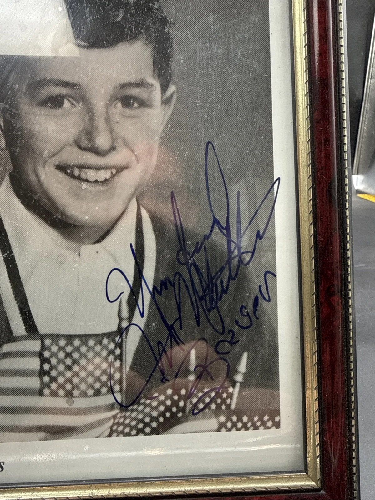 Jerry Mathers — JERRY MATHERS Signed Autographed 8x10 Photo as BEAVER..LEAVE IT TO BEAVER, image 2