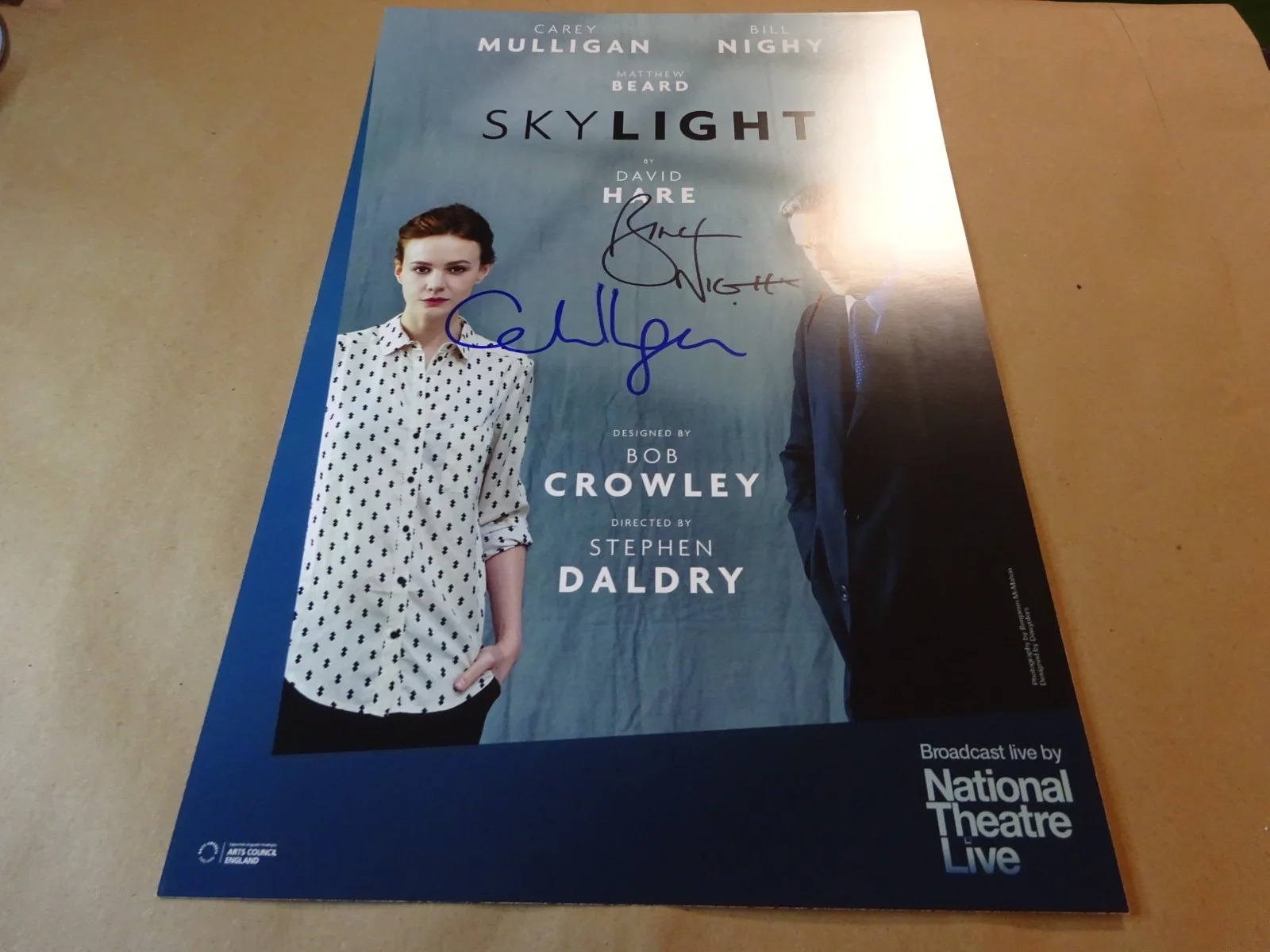 Carey Mulligan, Bill Nighy — Signed Carey Mulligan & BIll Nighy Autographed Skylight 11"x17" Photo, изображение 2