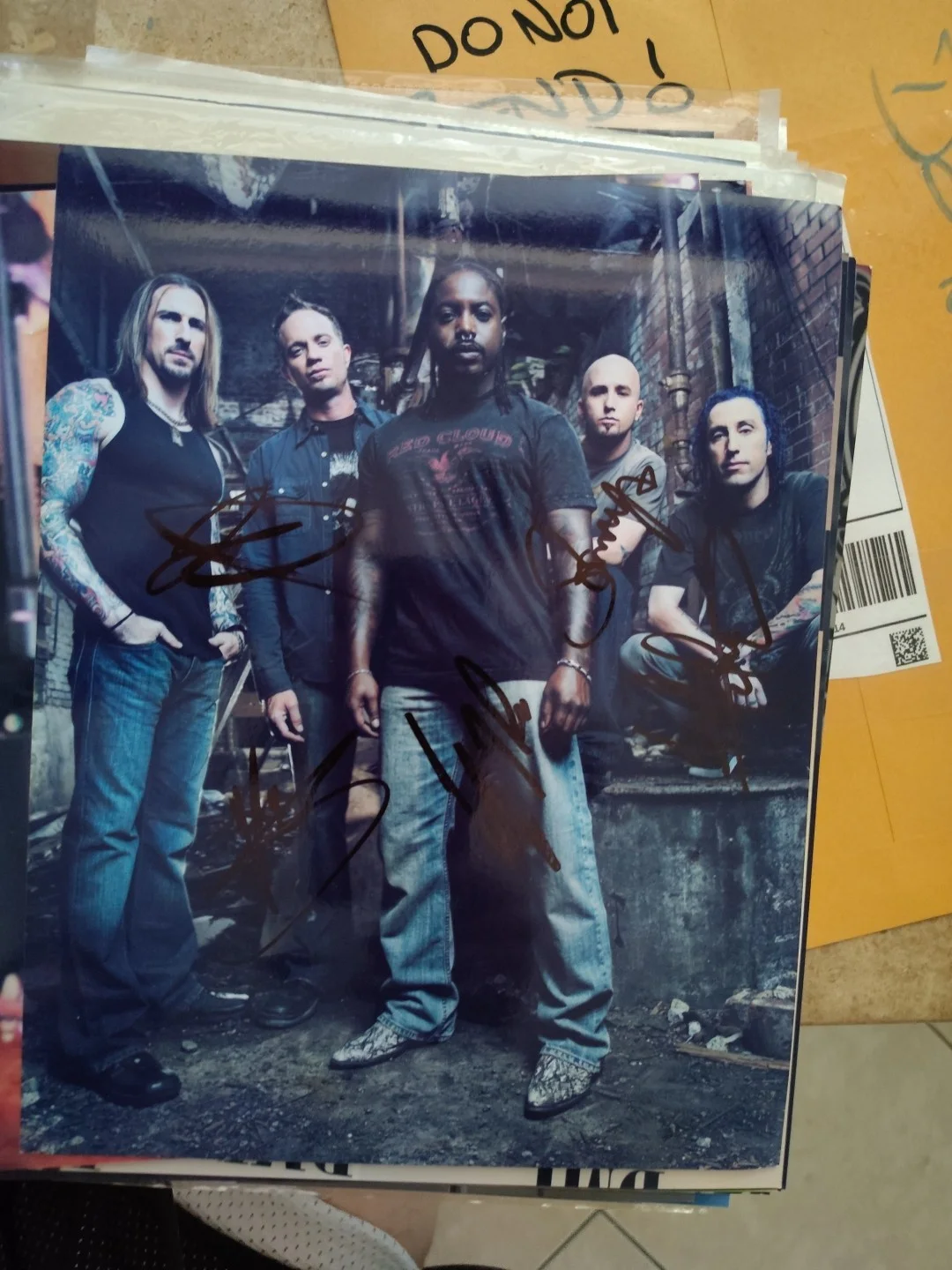 Sevendust Band Signed 8x10 All Members, image 3