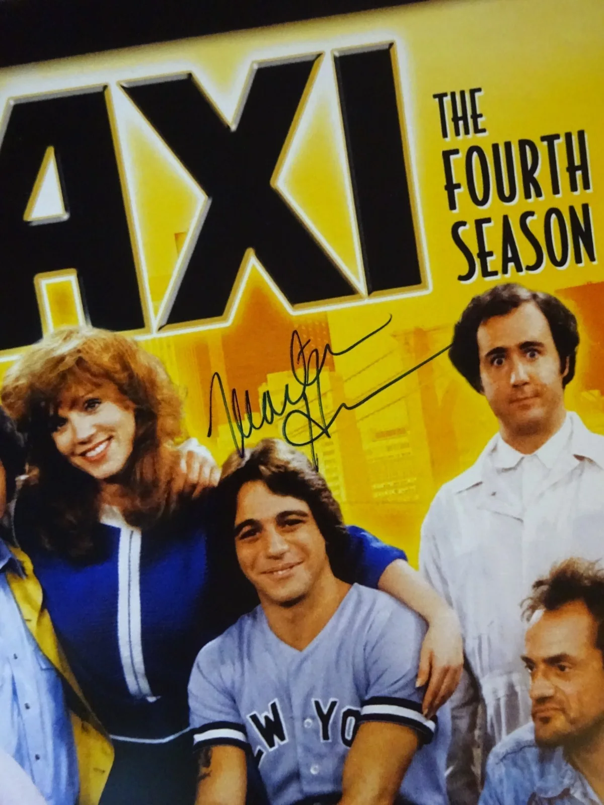 Marilu Henner — Autographed Marilu Henner Signed Taxi Season 4 Photo 11"x17" Beckett BAS COA, изображение 3