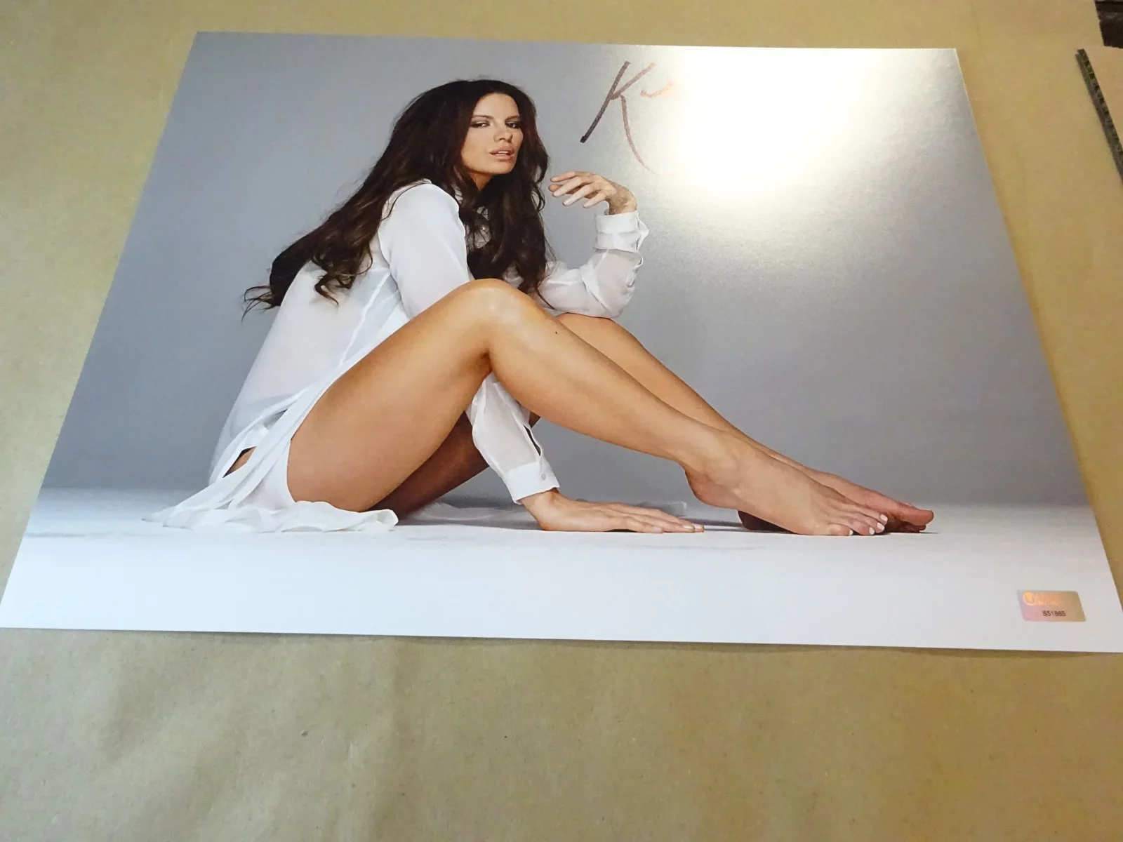 Kate Beckinsale — Signed Kate Beckinsale Autographed Actress 11"X14" Photo Celebrity Authentic COA, изображение 2