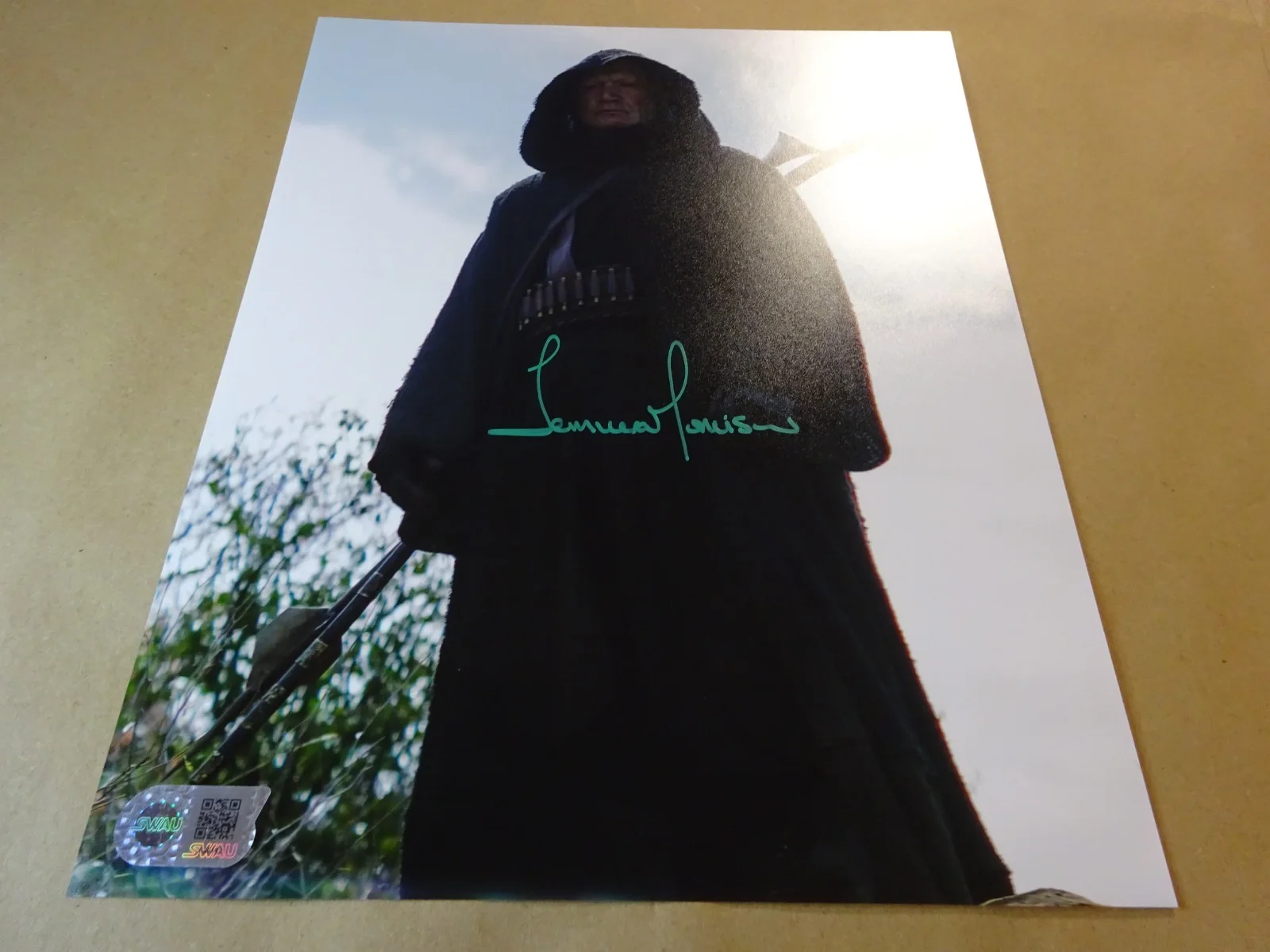 Temuera Morrison — Autographed Temuera Morrison 11"x14" Star Wars Book Of Boba Fett Photo SWAU COA, изображение 2