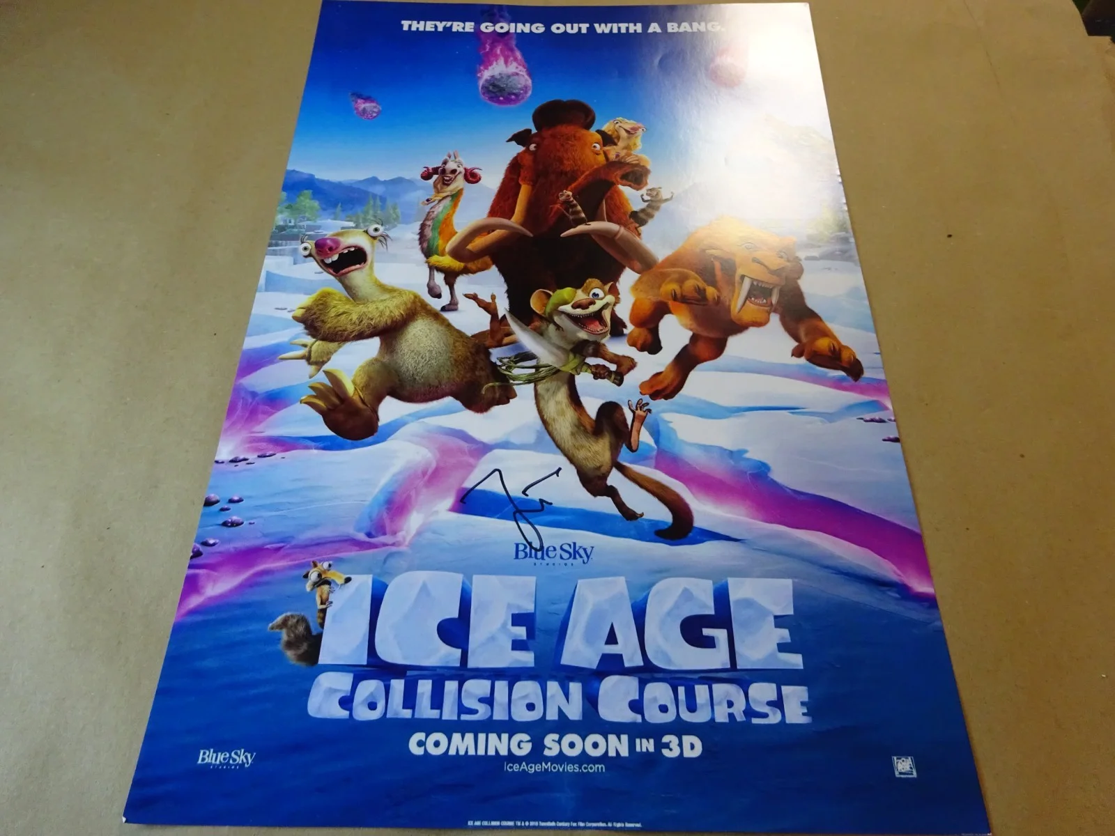Jesse Tyler Ferguson — Signed Jesse Tyler Ferguson Autographed Ice Age 11"x17" Photo, изображение 2