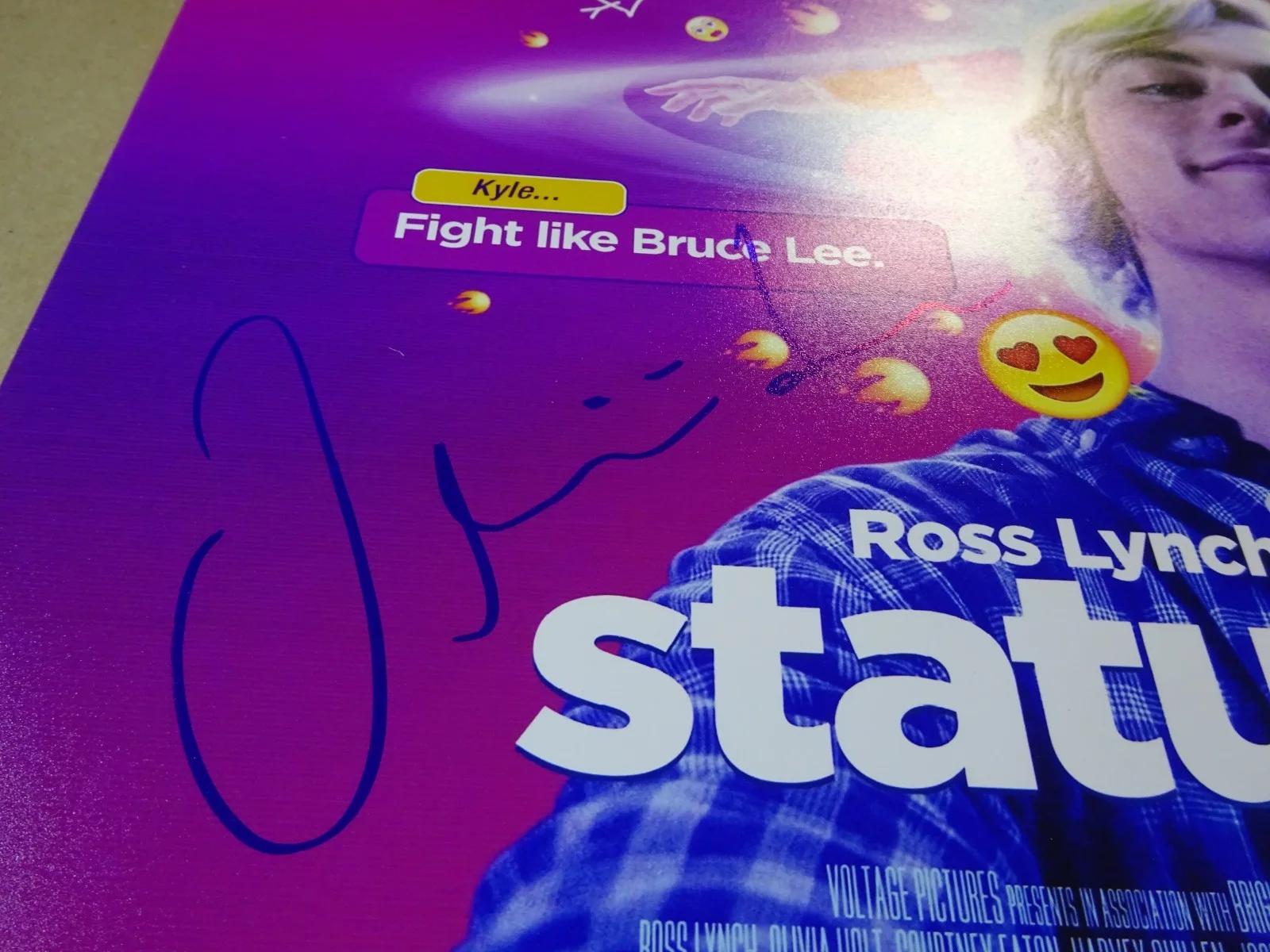 Olivia Holt — Signed Olivia Holt Autographed 11"x17" Status Update Photo Beckett BAS COA, изображение 4