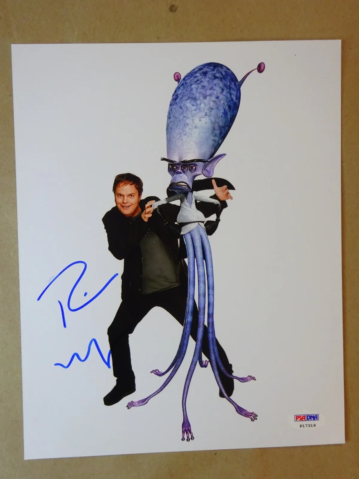 Rainn Wilson — Autographed Rainn Wilson Signed 8"x10" Photo Monsters Aliens Gallaxhar PSA COA