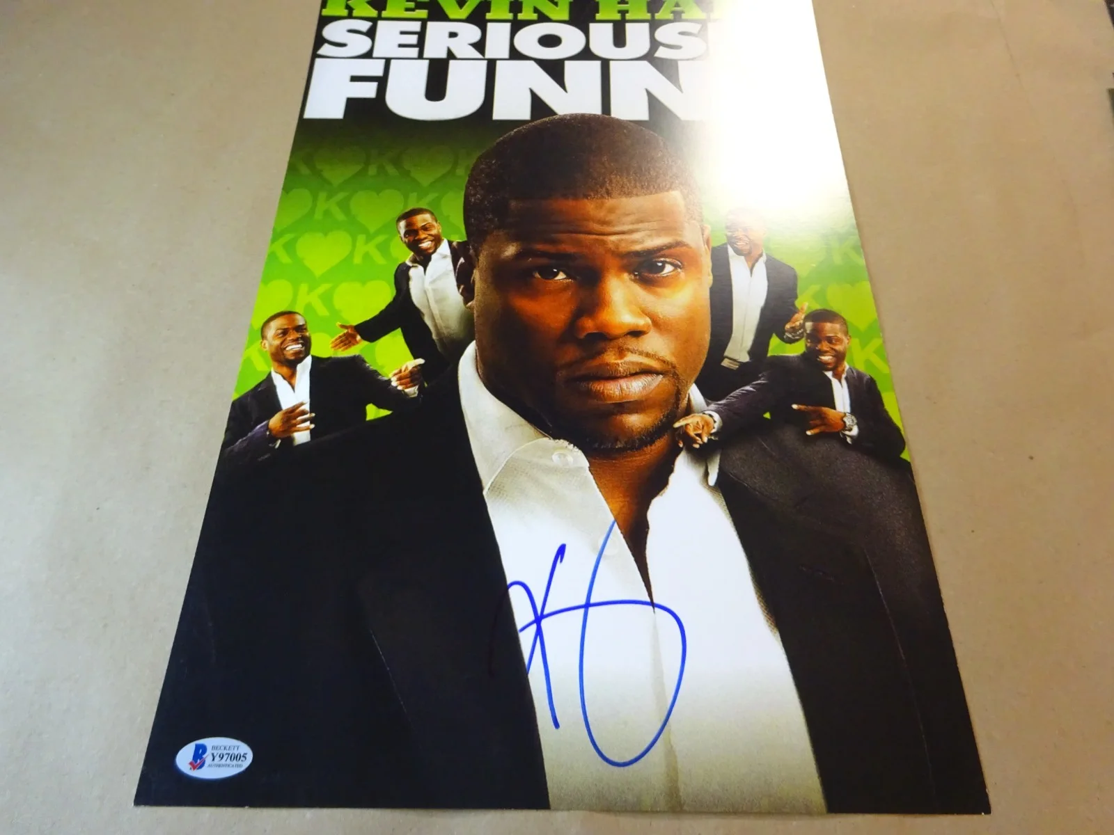 Kevin Hart — Signed Kevin Hart Autographed 11"x17" Photo Seriously Funny Beckett BAS COA, изображение 2