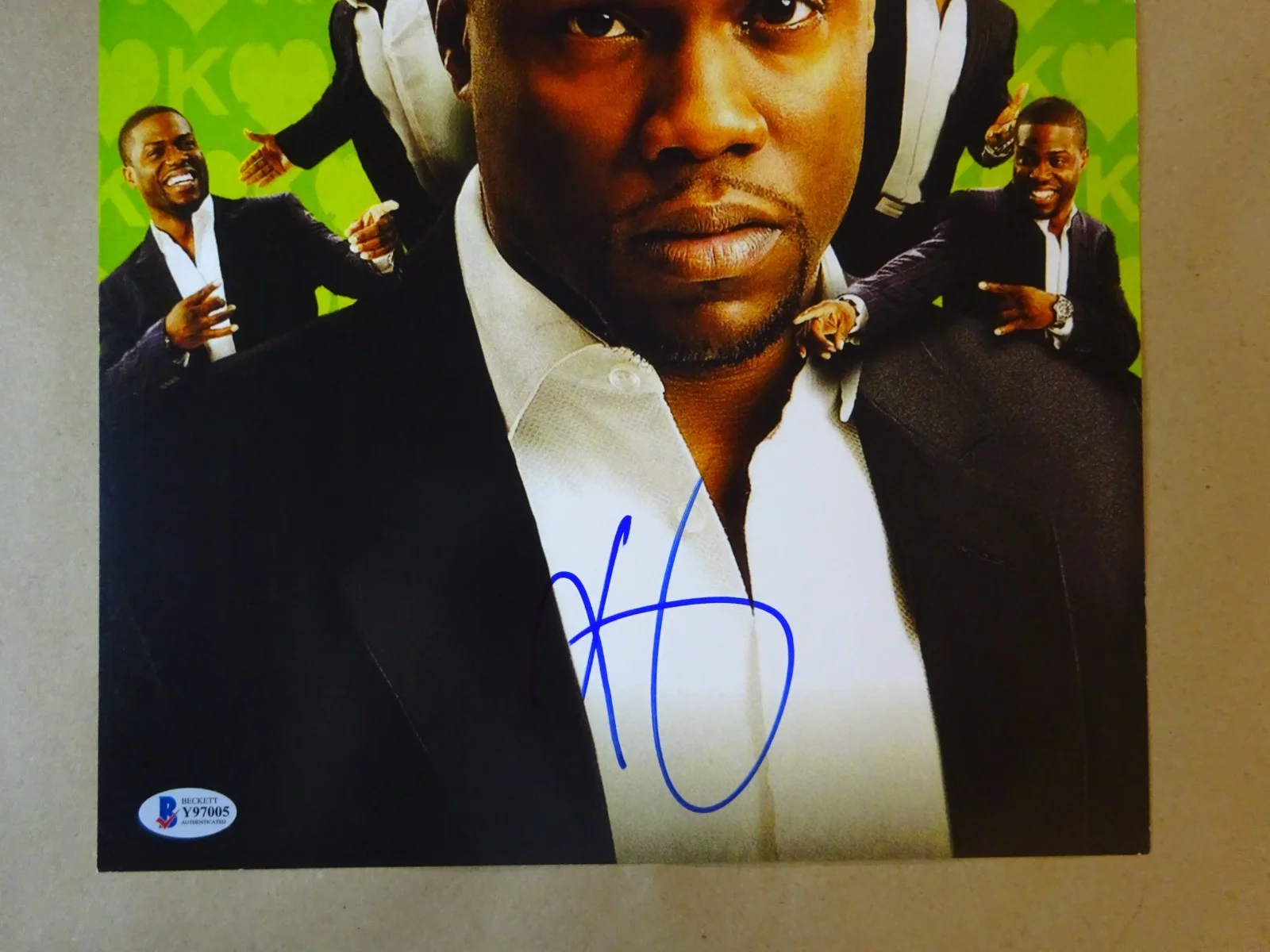Kevin Hart — Signed Kevin Hart Autographed 11"x17" Photo Seriously Funny Beckett BAS COA, изображение 3
