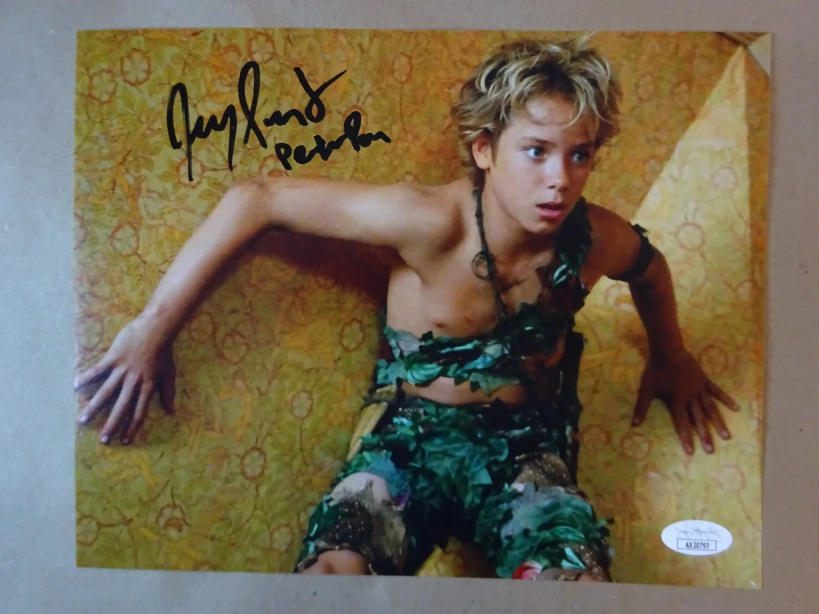 Jeremy Sumpter — Autographed Jeremy Sumpter Signed 8"x10" Photo Peter Pan JSA COA