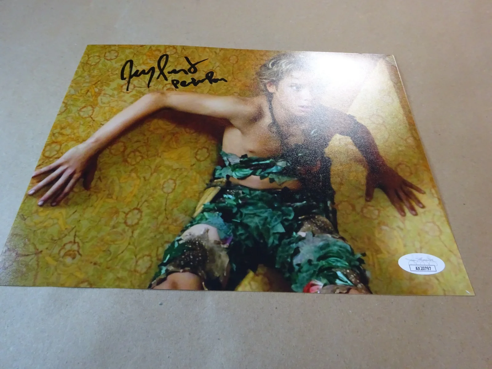 Jeremy Sumpter — Autographed Jeremy Sumpter Signed 8"x10" Photo Peter Pan JSA COA, изображение 2
