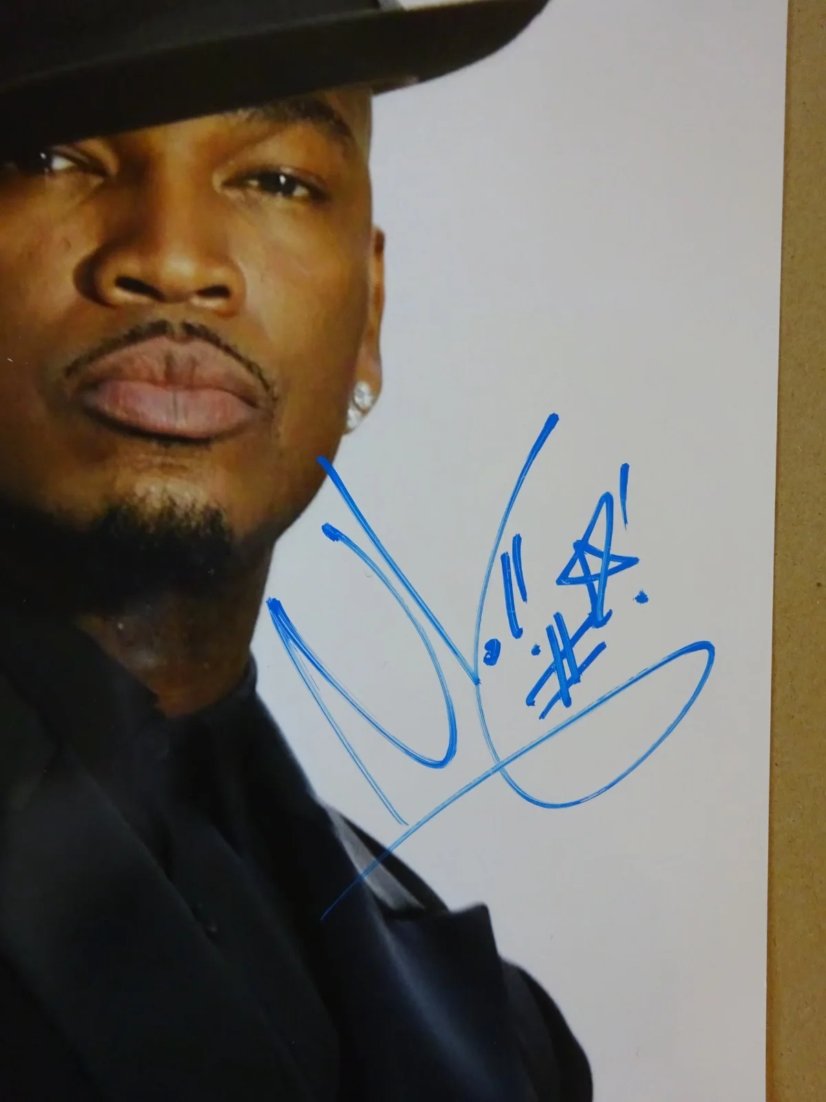 Autographed Ne-Yo Signed 8"x10" Photo Rap Hip Hop Beckett BAS COA, изображение 3