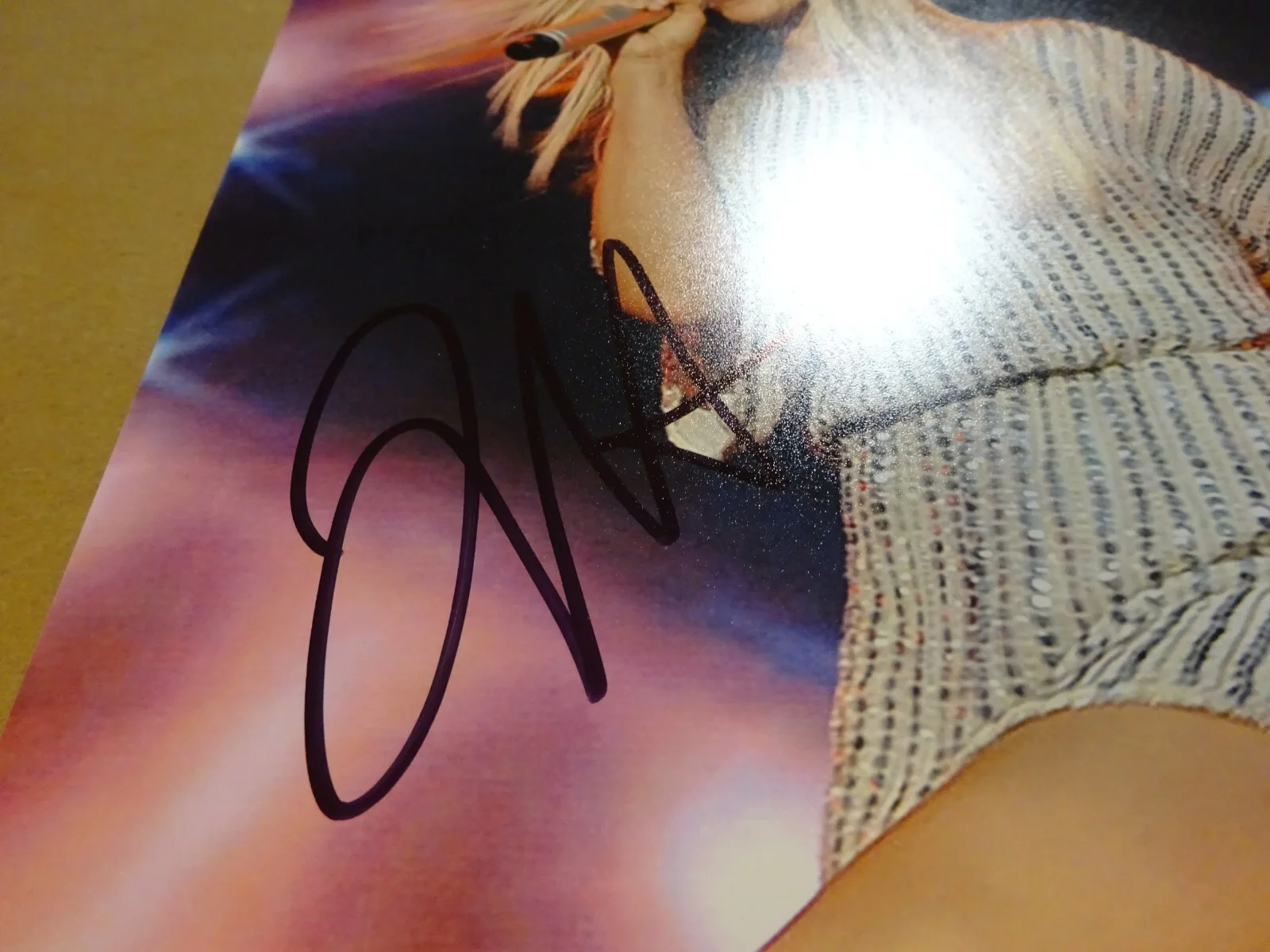 Julianne Hough — Autographed Julianne Hough Signed 8"x10" Photo Beckett BAS COA, изображение 4