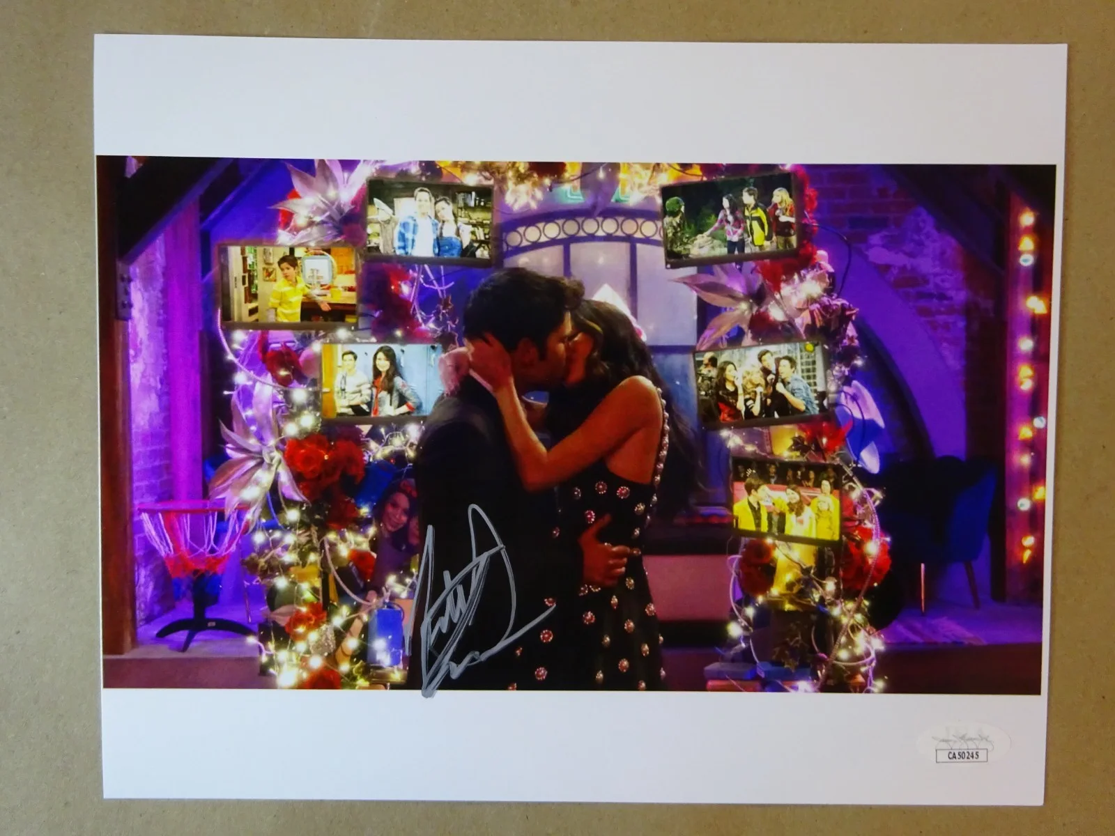 Nathan Kress — Autographed Nathan Kress Signed 8"x10" Photo iCarly Freddie Benson JSA COA