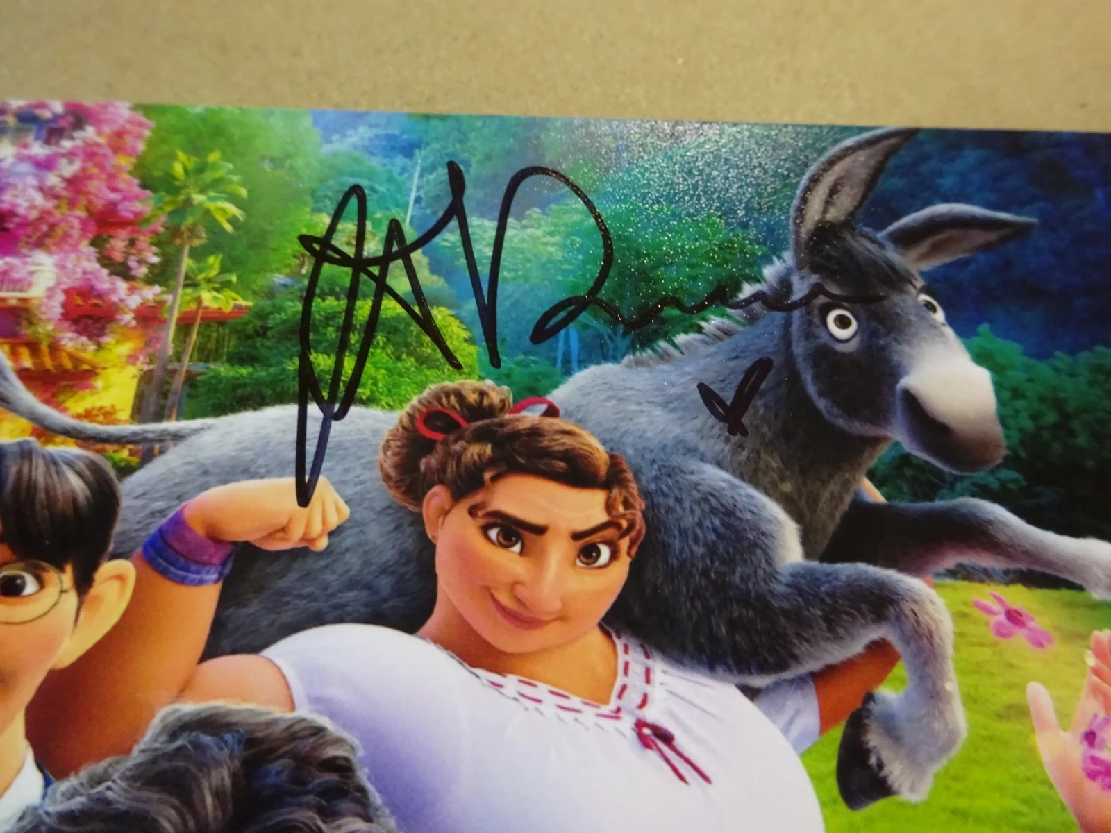 Jessica Darrow — Autographed Jessica Darrow Signed 8"x10" Photo Disney Encanto JSA COA, image 4