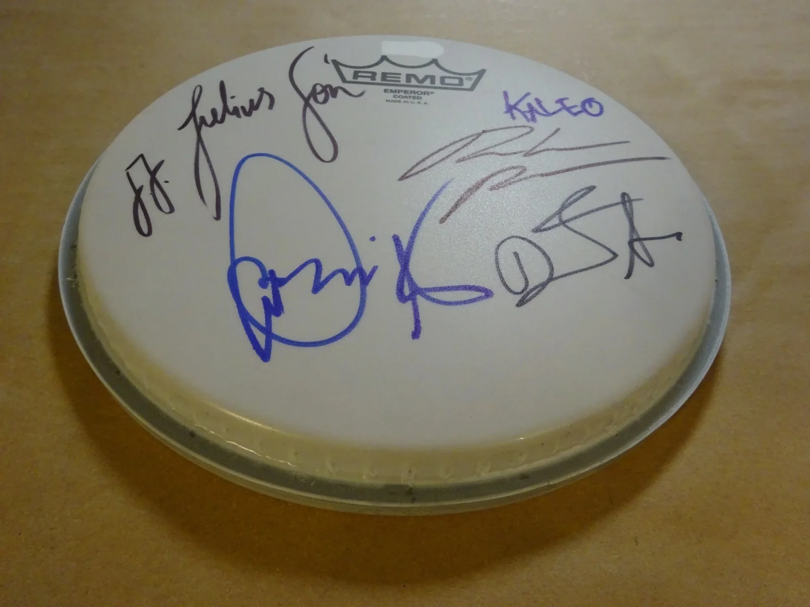 Autographed Kaleo 8" Drumhead Signed By 4 Beckett COA LOA BAS Complete, image 3